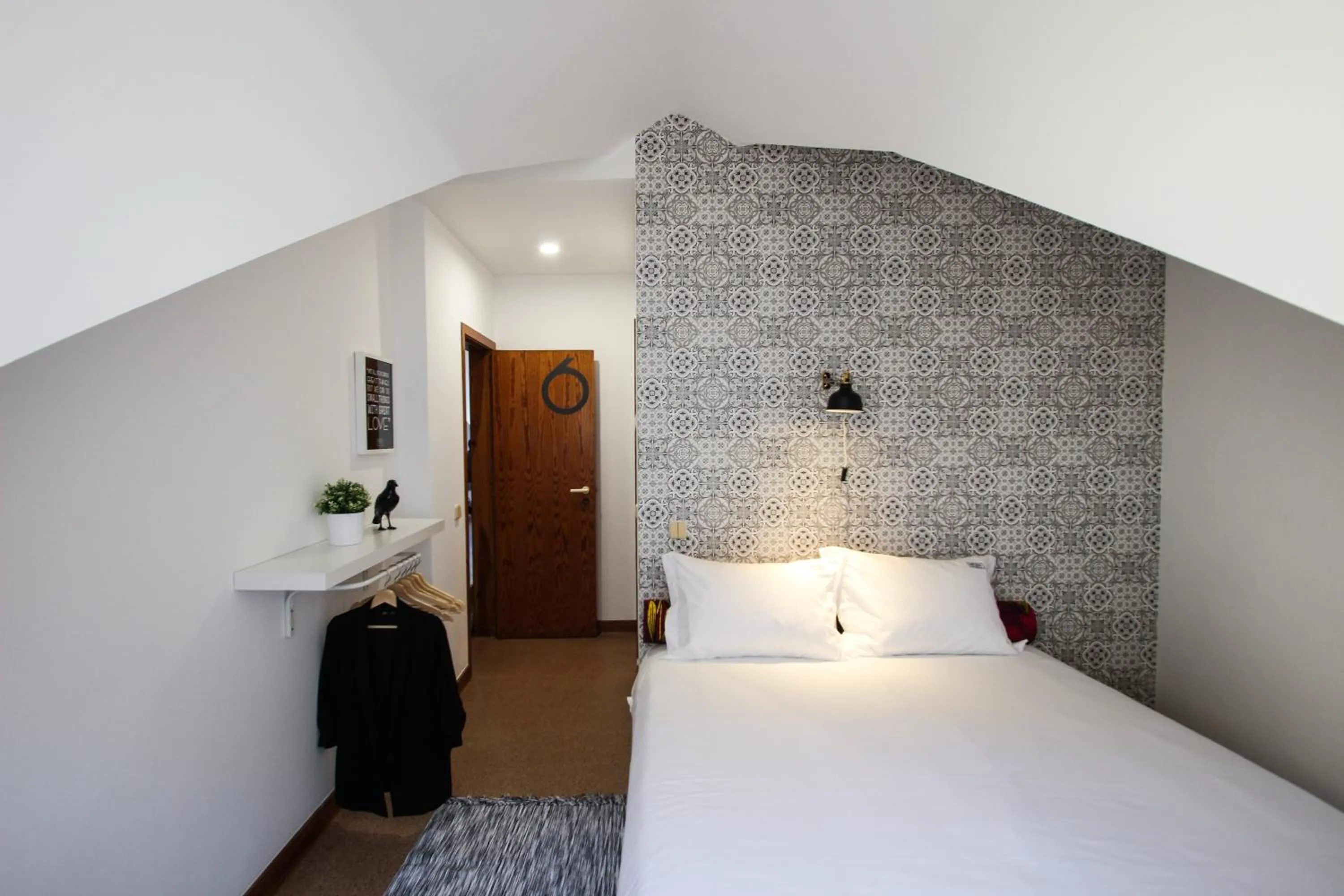 Bedroom, Bed in BN GHouse