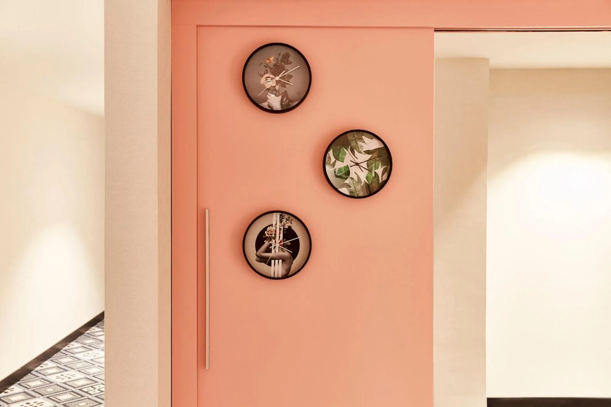 Lobby or reception in Hotel Indigo Antwerp City Centre by IHG