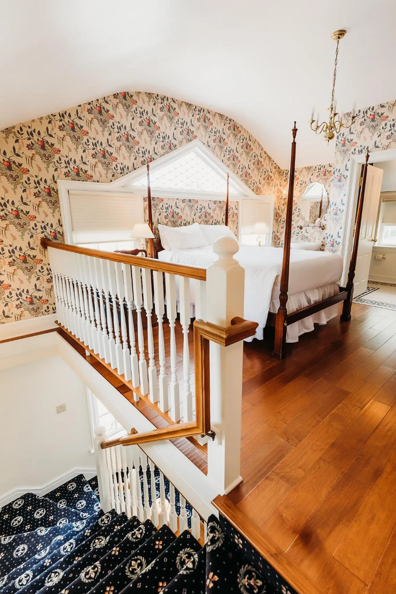 Bed in The Rochester Inn