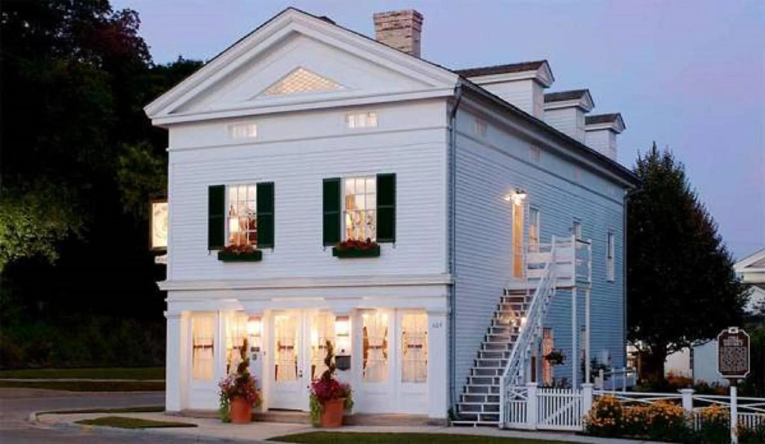 Property building in The Rochester Inn