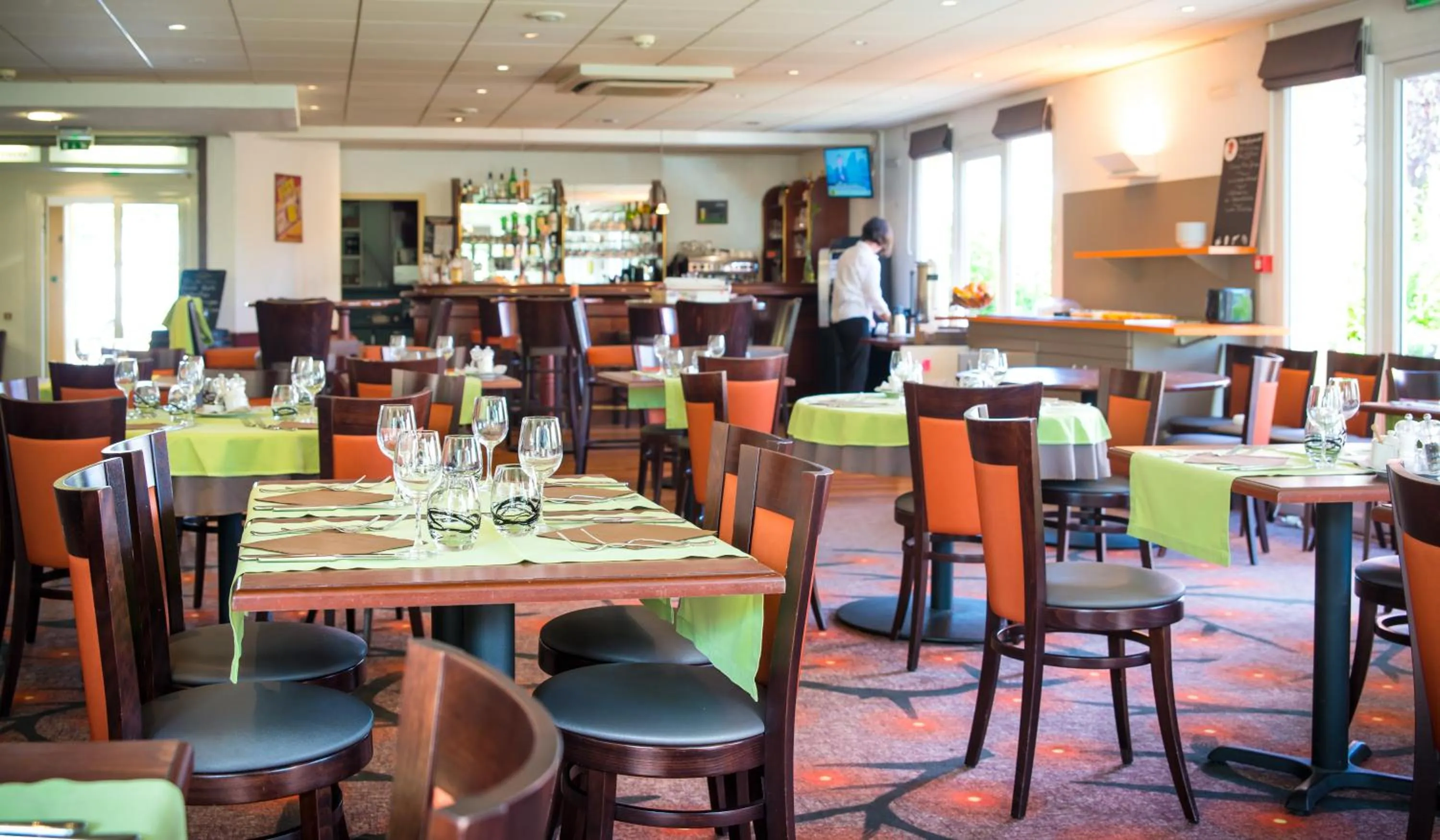 Restaurant/places to eat in Brit Hotel Le Kerann Nantes St Herblain - Zac De La Lorie