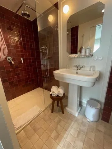 Shower in Hotel Villa Bonnie