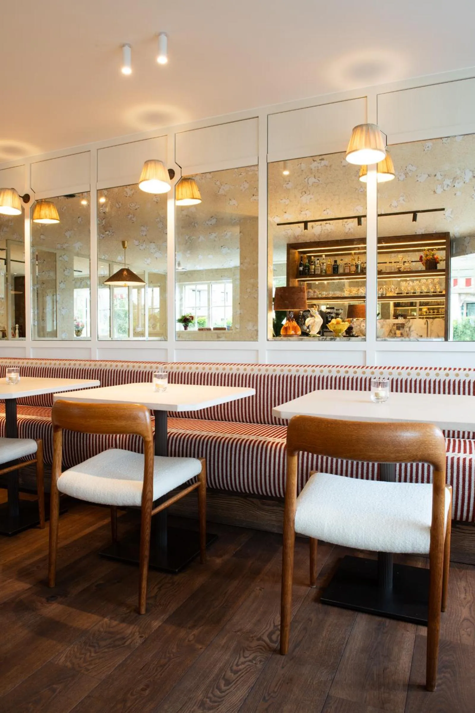 Restaurant/places to eat in Hotel Villa Bonnie