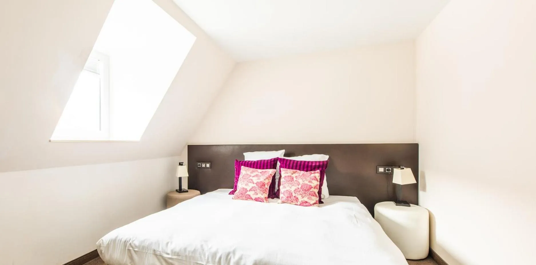 Bedroom, Bed in Hotel Malpertuus