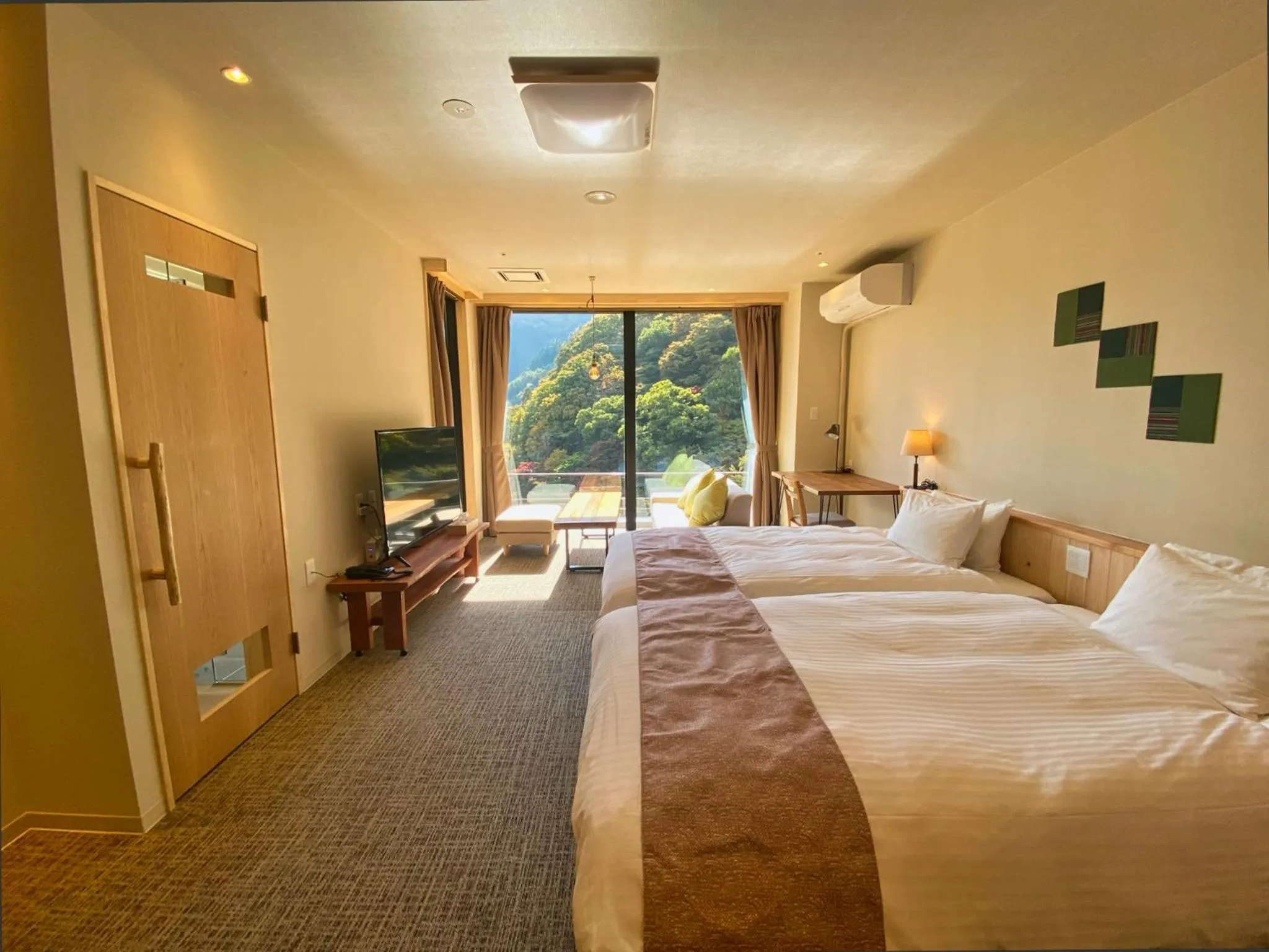 Photo of the whole room, Bed in Yuze Hotel