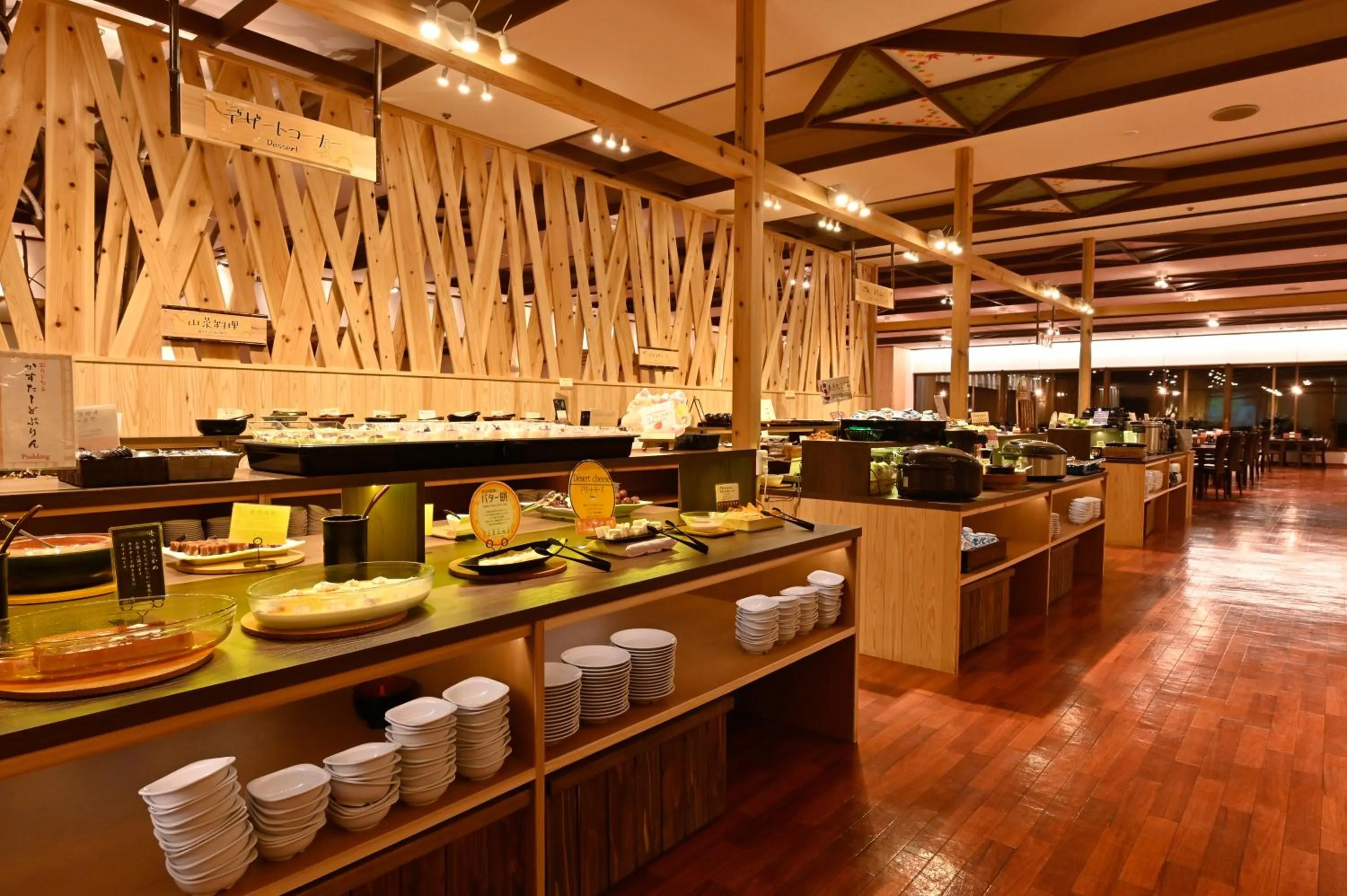 Restaurant/places to eat in Yuze Hotel