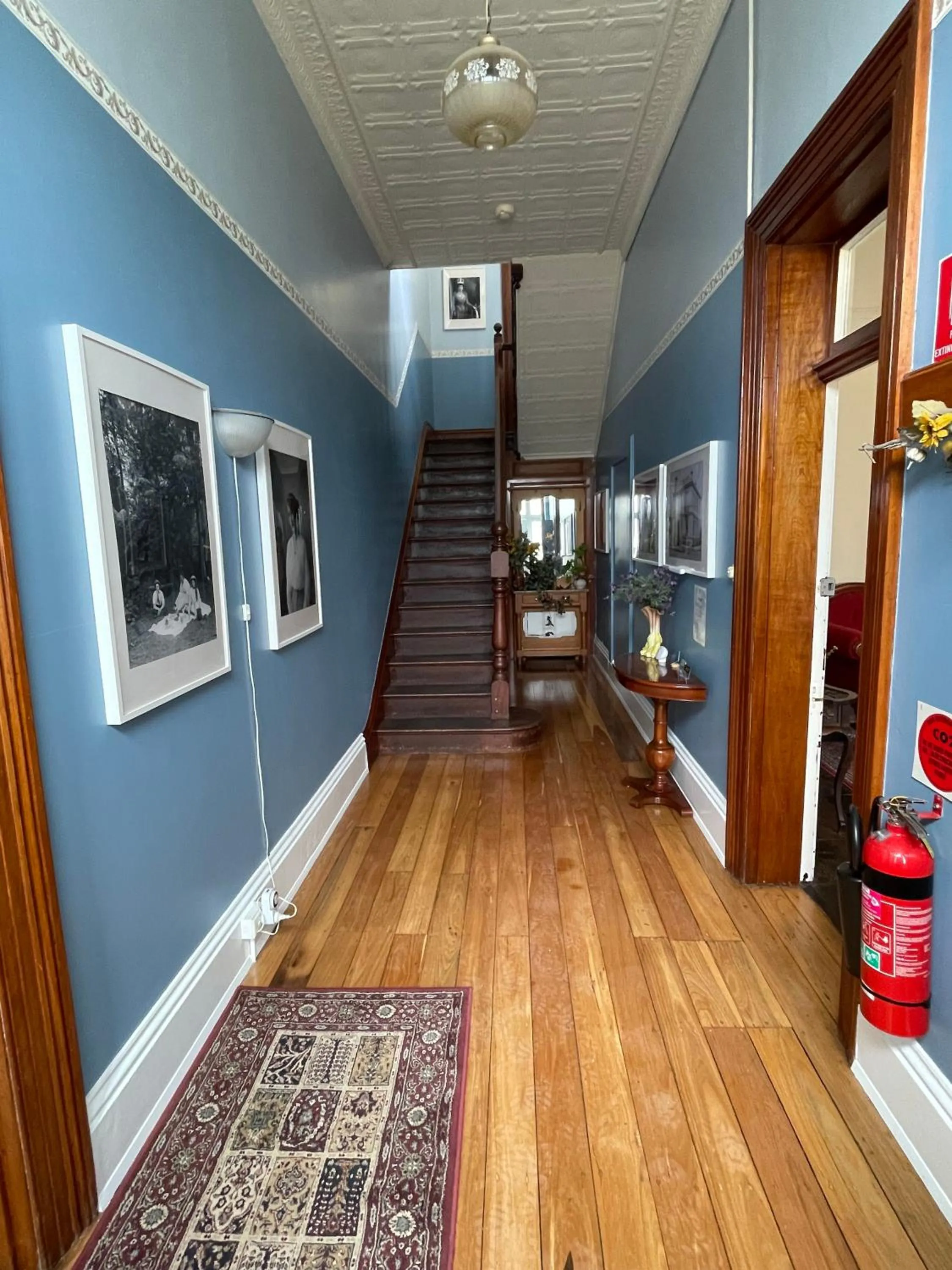 Facade/entrance in The Bank Guesthouse Glen Innes