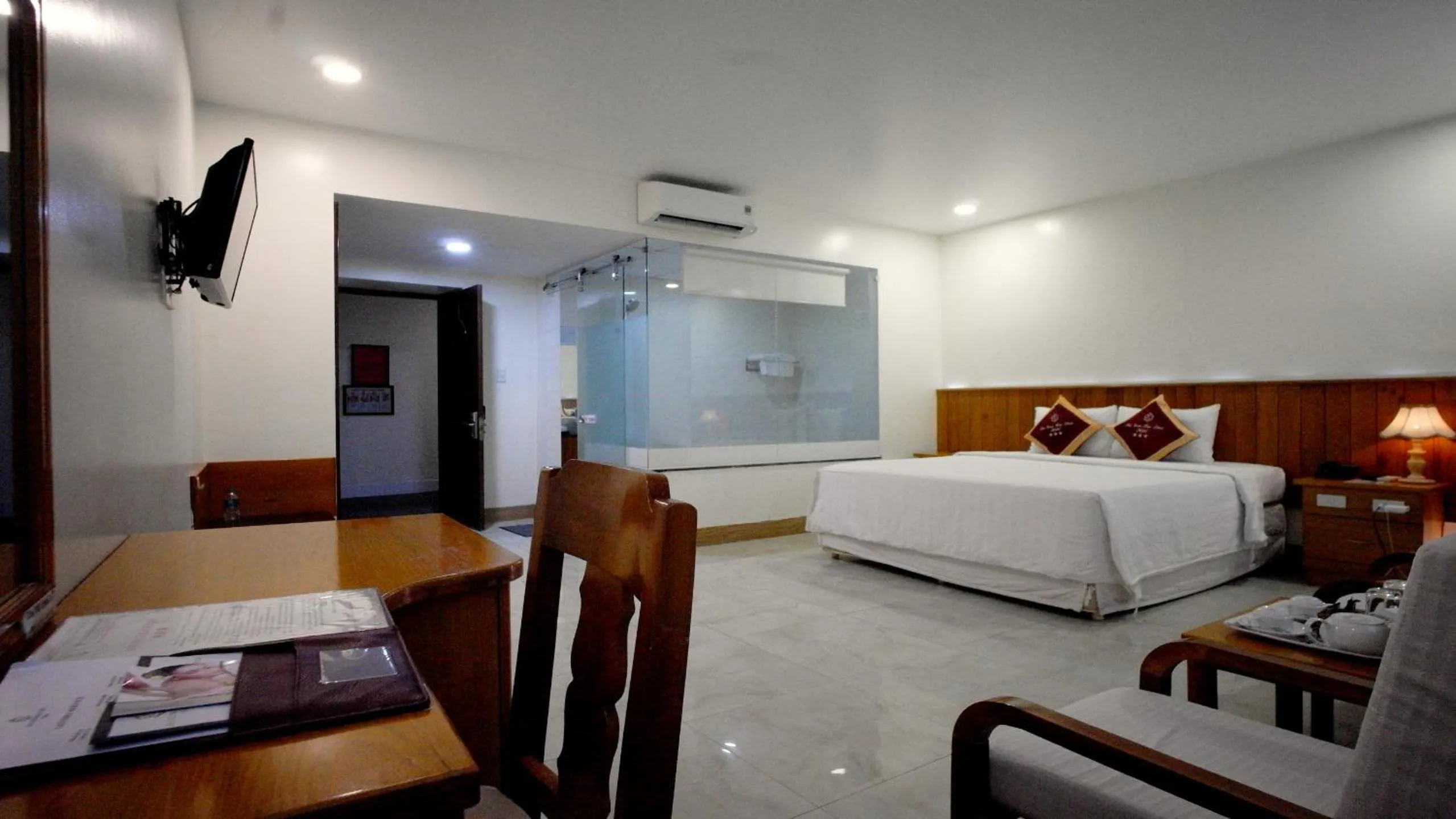 Seating area, Bed in SÀI GÒN - BẠC LIÊU Hotel