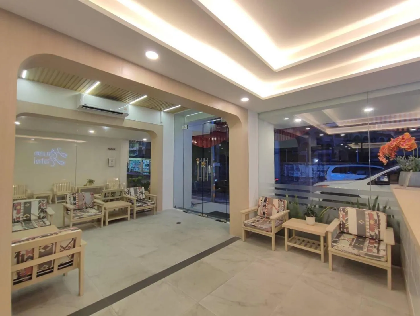Lobby or reception in House Hotel Walking Street Pattaya