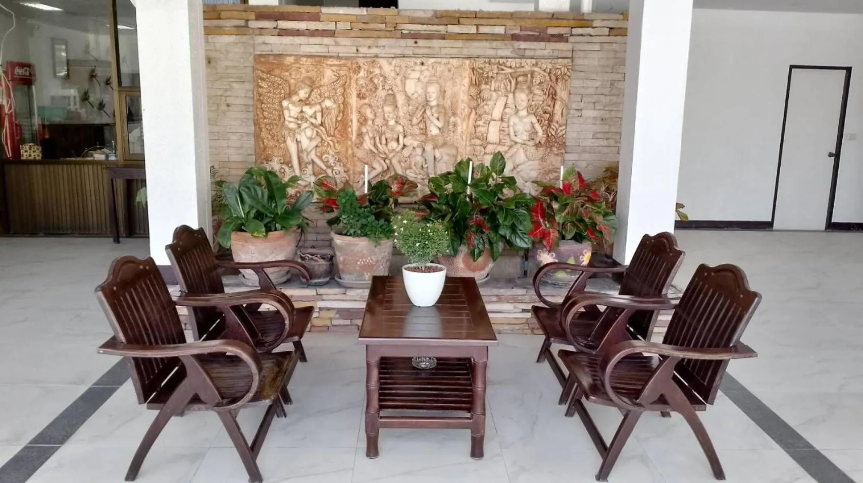 Lobby or reception in Smile Court Pattaya by Mike Group