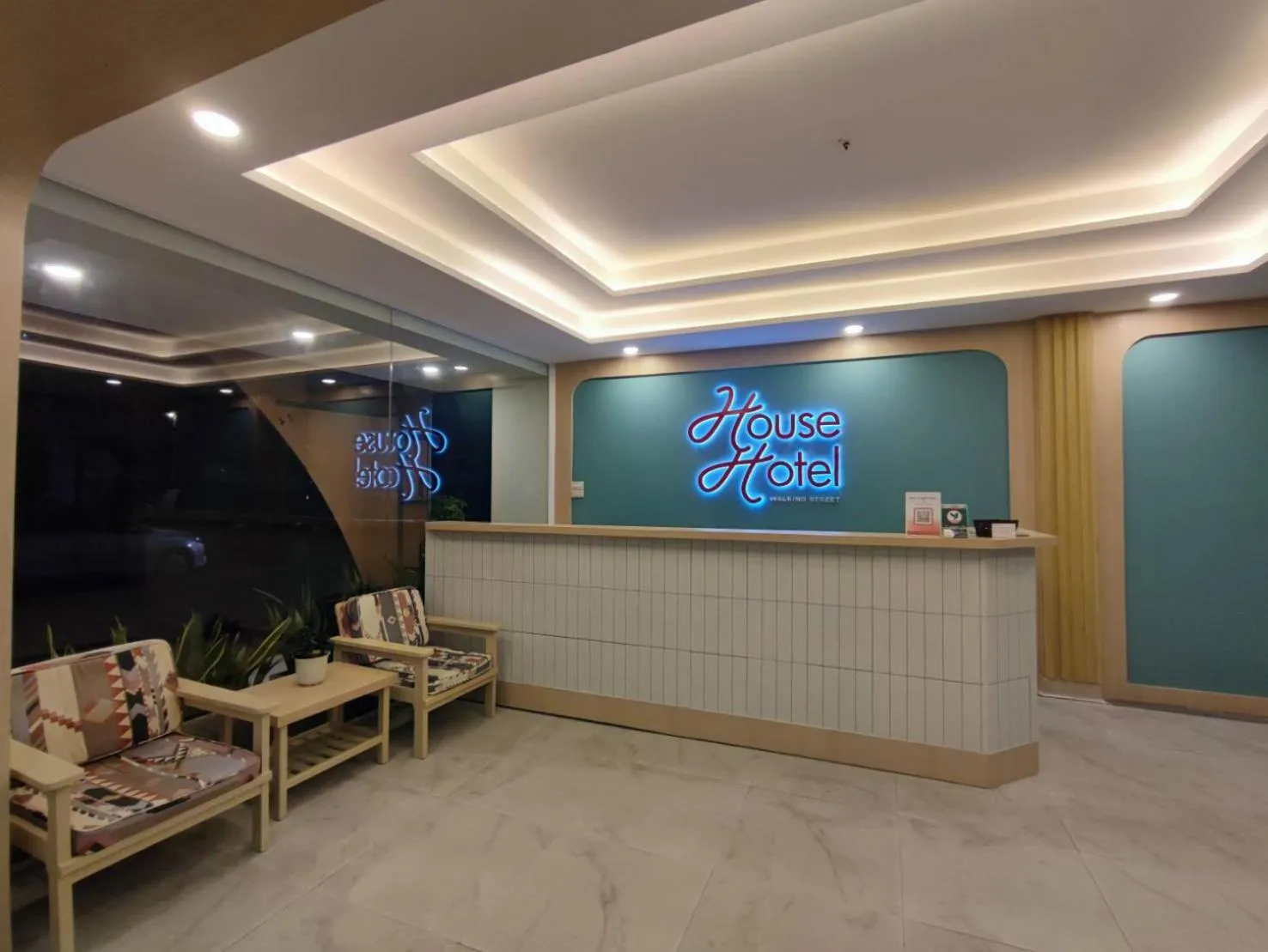 Lobby or reception in House Hotel Walking Street Pattaya