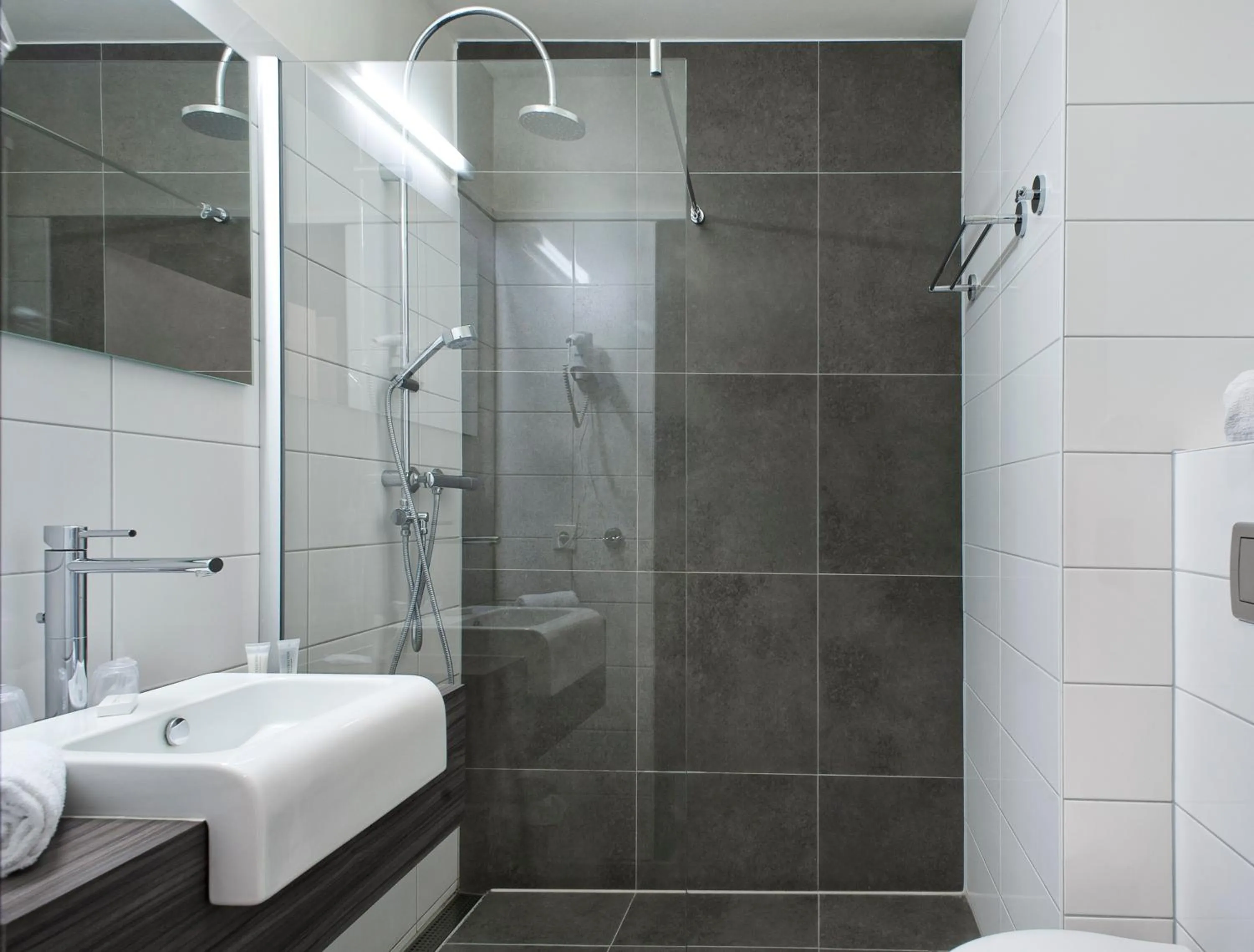 Bathroom in Eurotel Lanaken