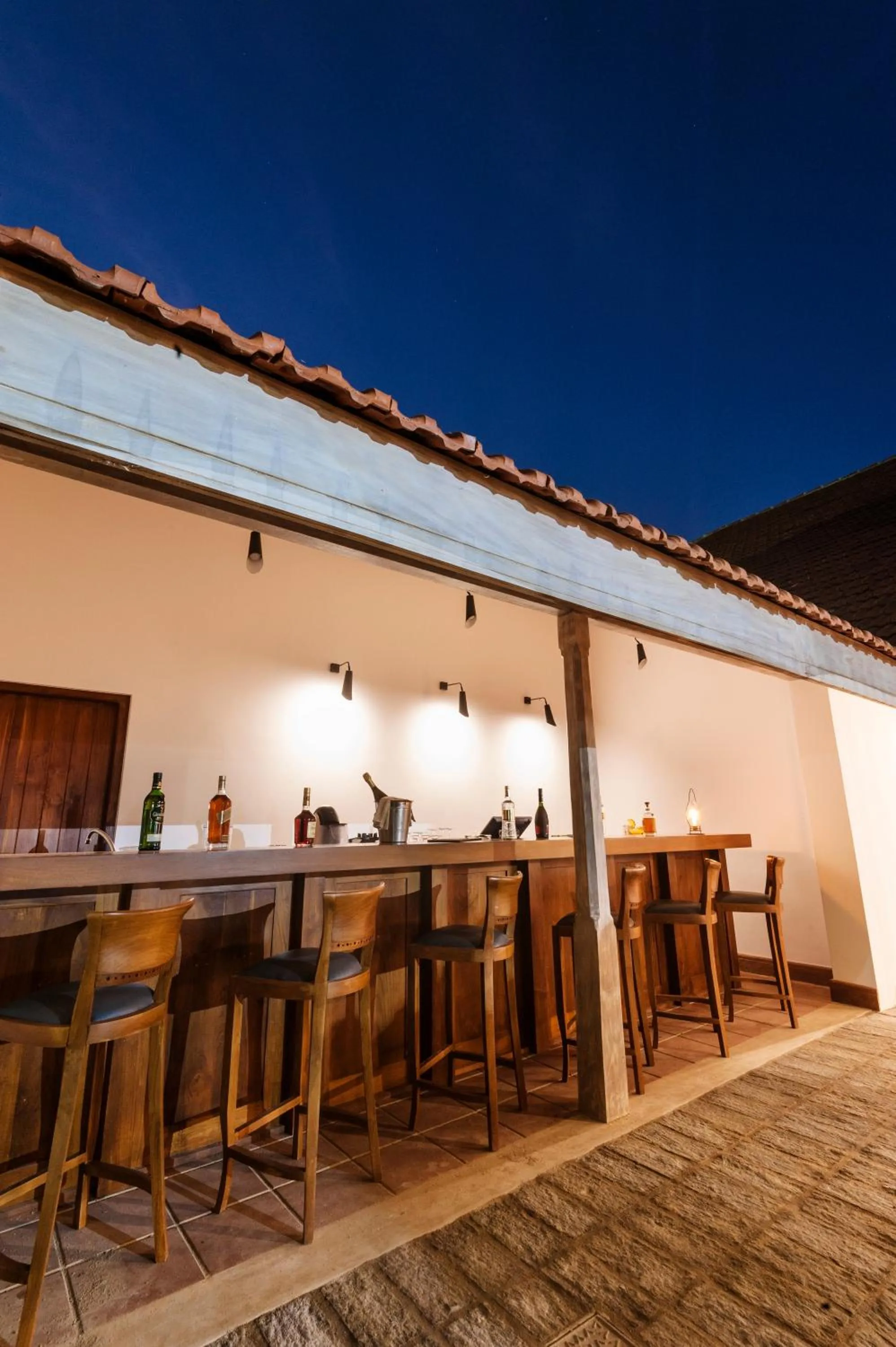 Lounge or bar in EKHO Sigiriya - 700 meters to Sigiriya Rock