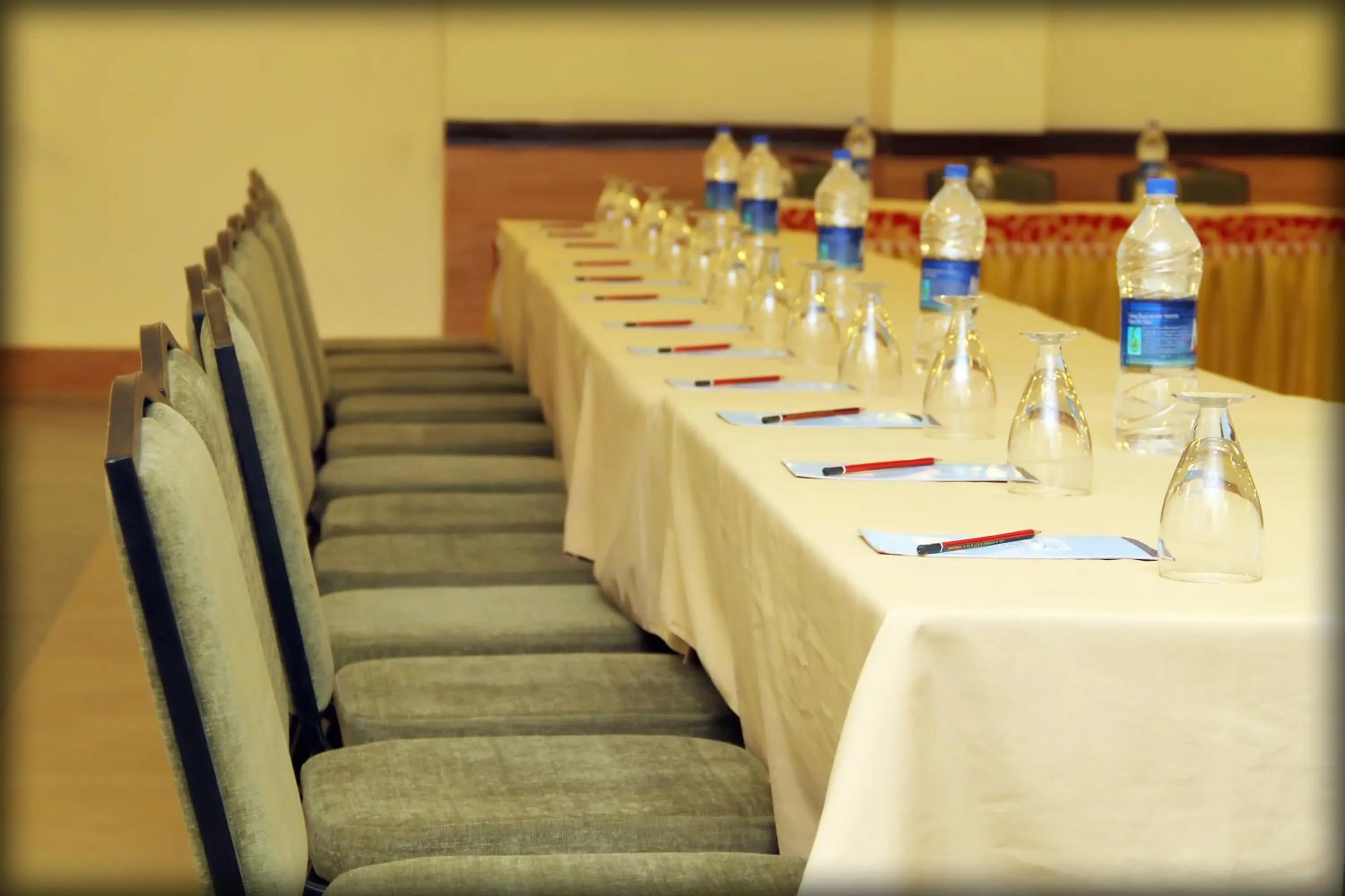 Dhawala Resort By Aamod