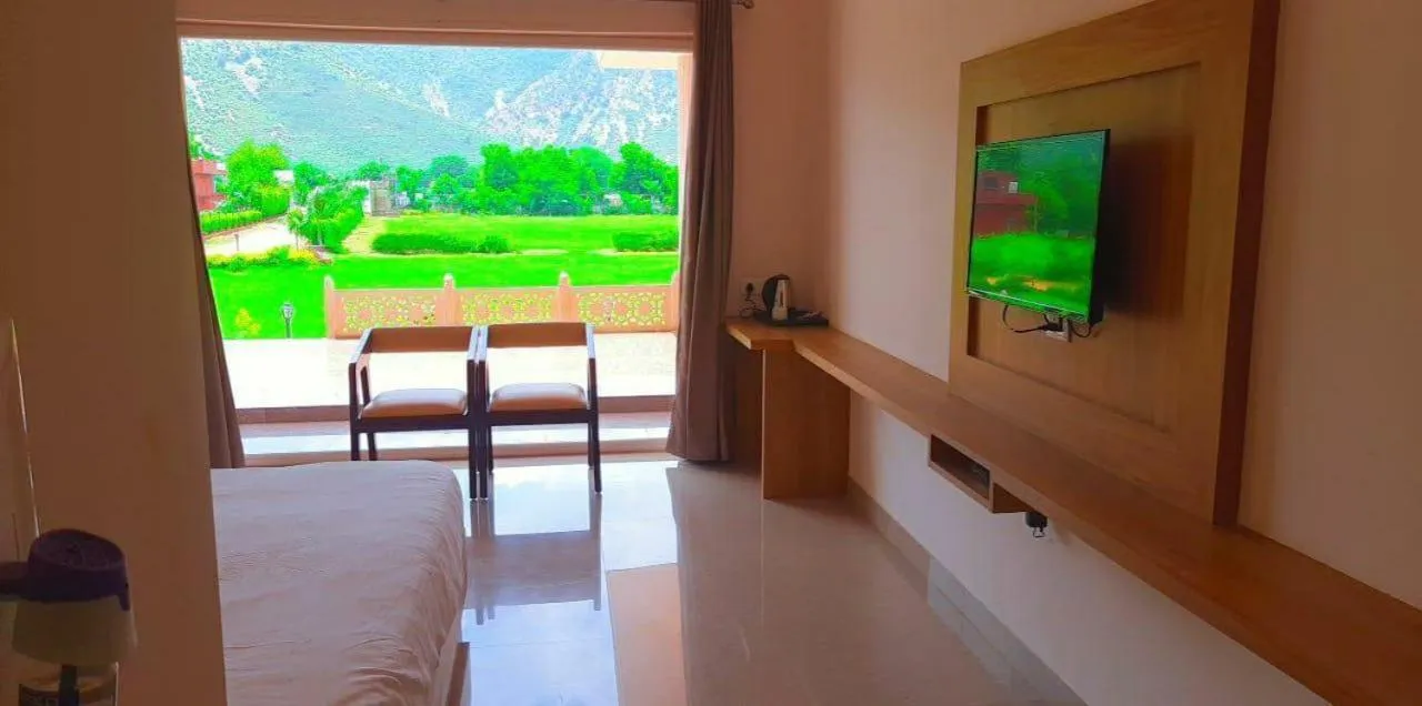 Dhawala Resort By Aamod