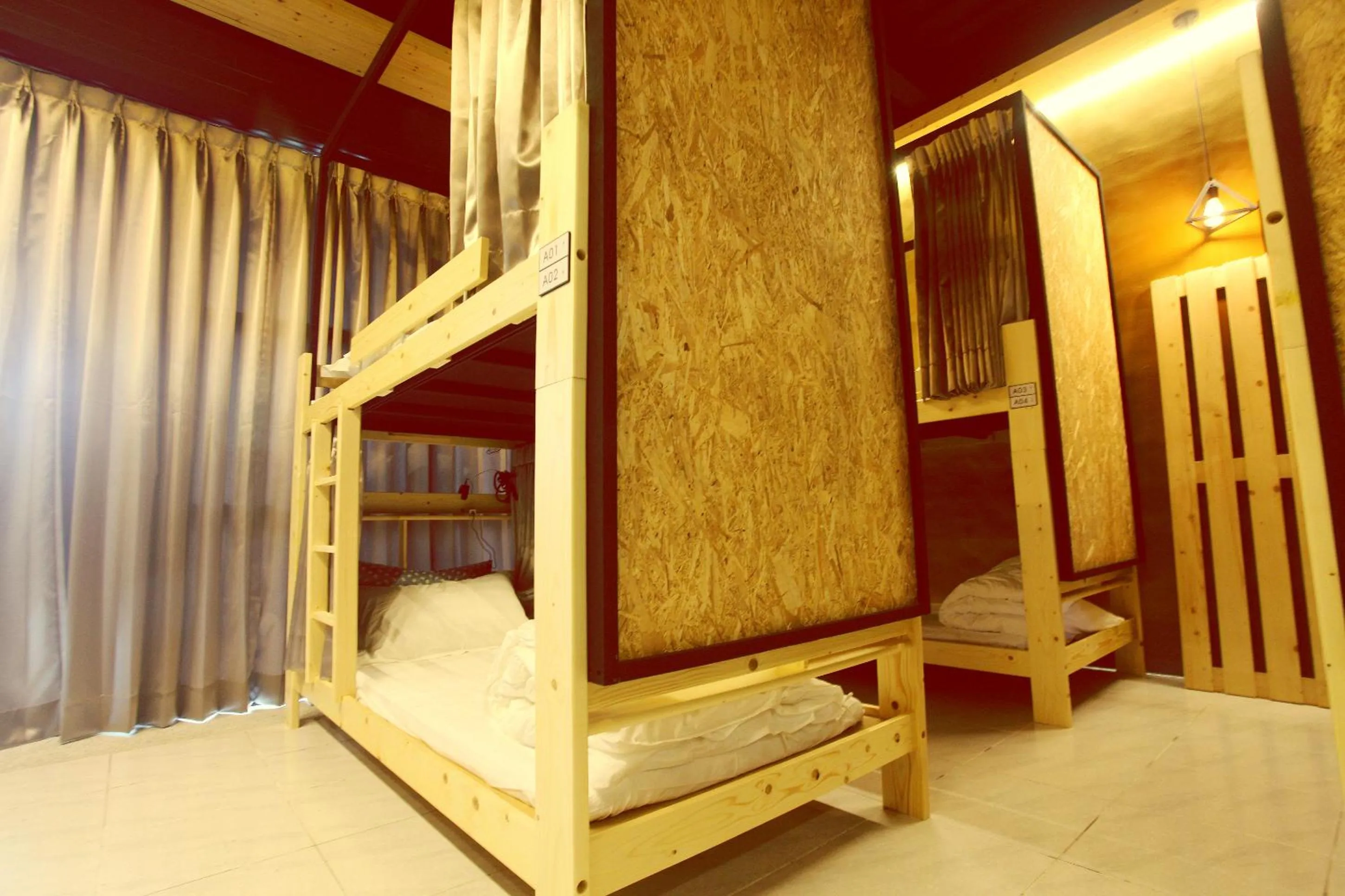 bunk bed, Bed in Light Shadow