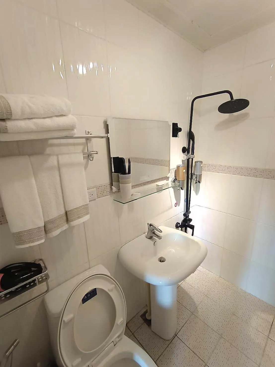 Shower in Light Shadow