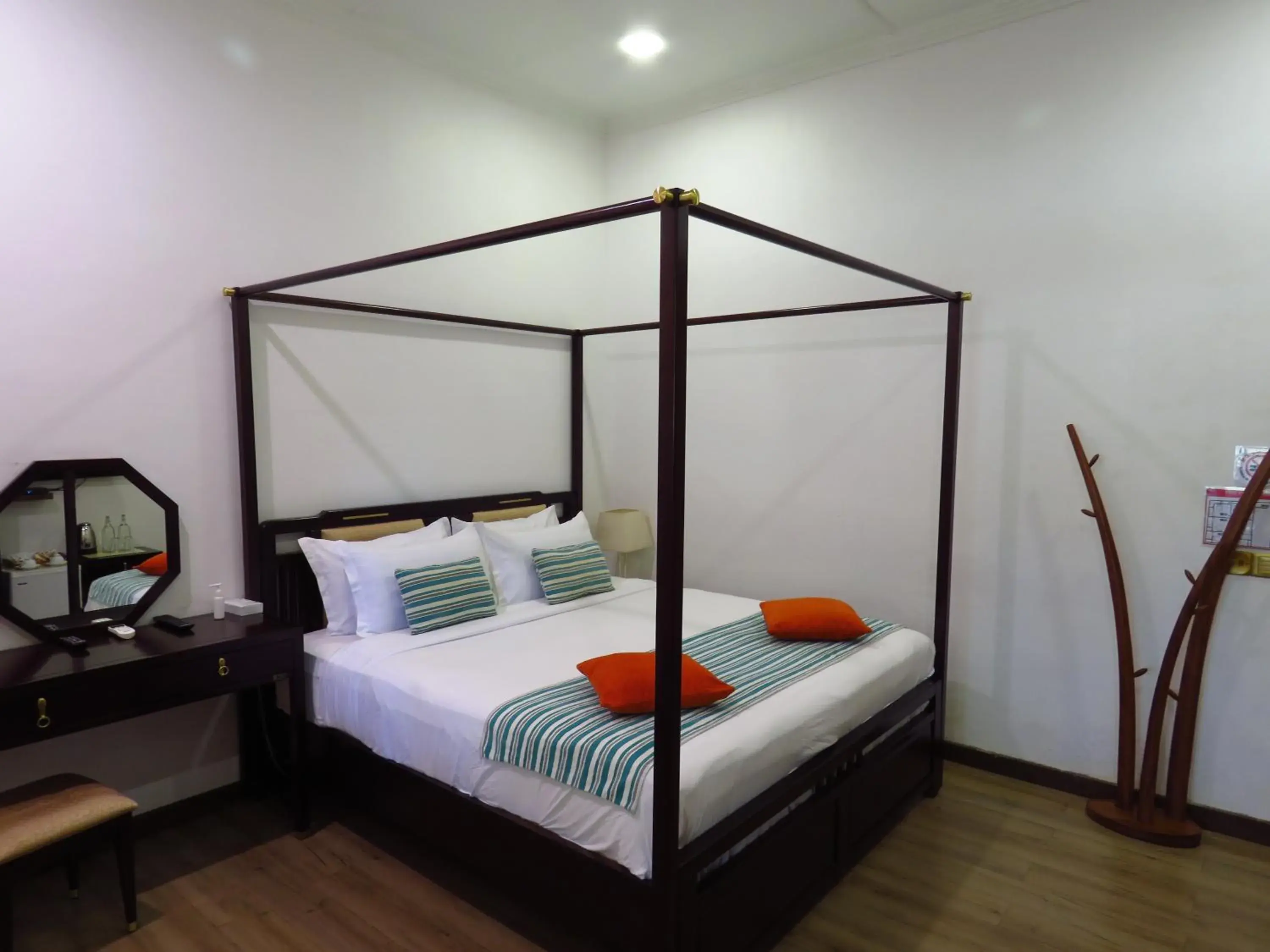 Deluxe King Room in The Sunrise Huraa Deluxe King Room in The Sunrise Huraa