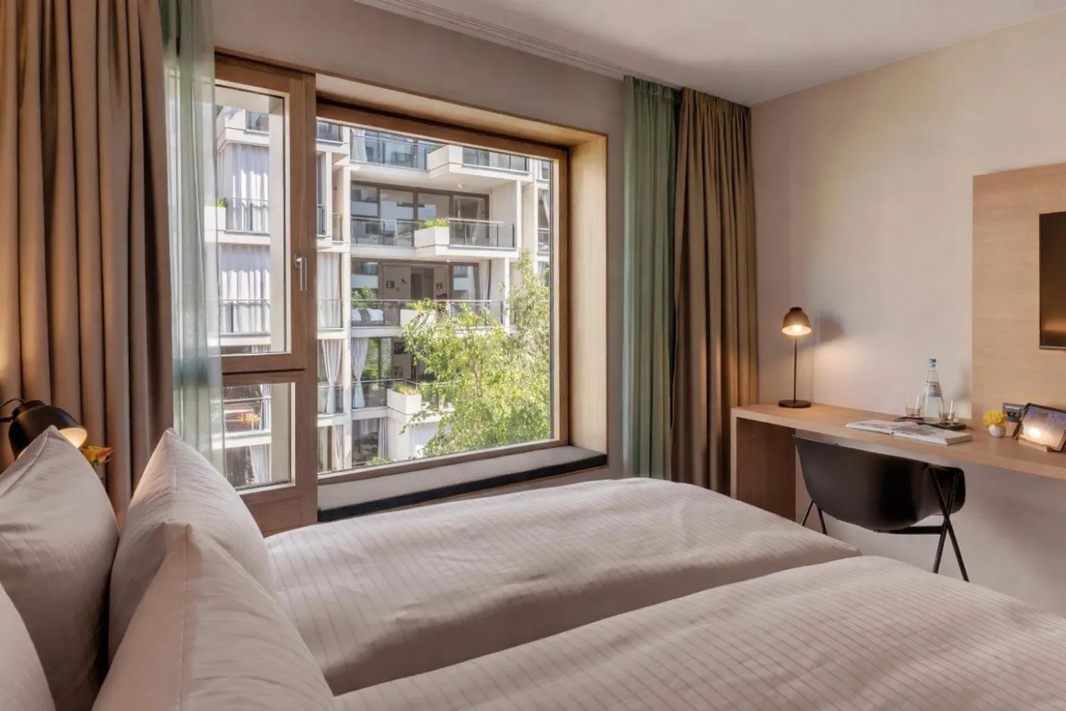 Bed in Hotel the YARD Berlin