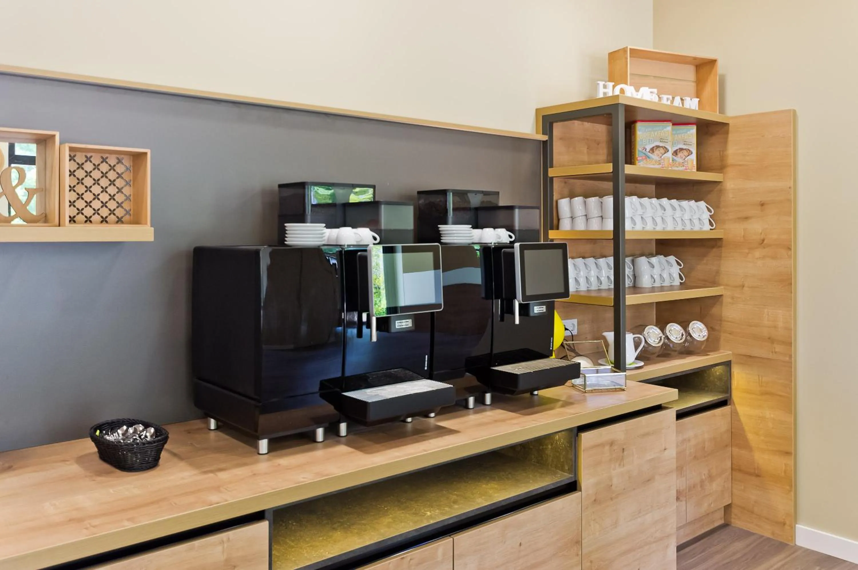 Buffet breakfast in Super 8 Freiburg