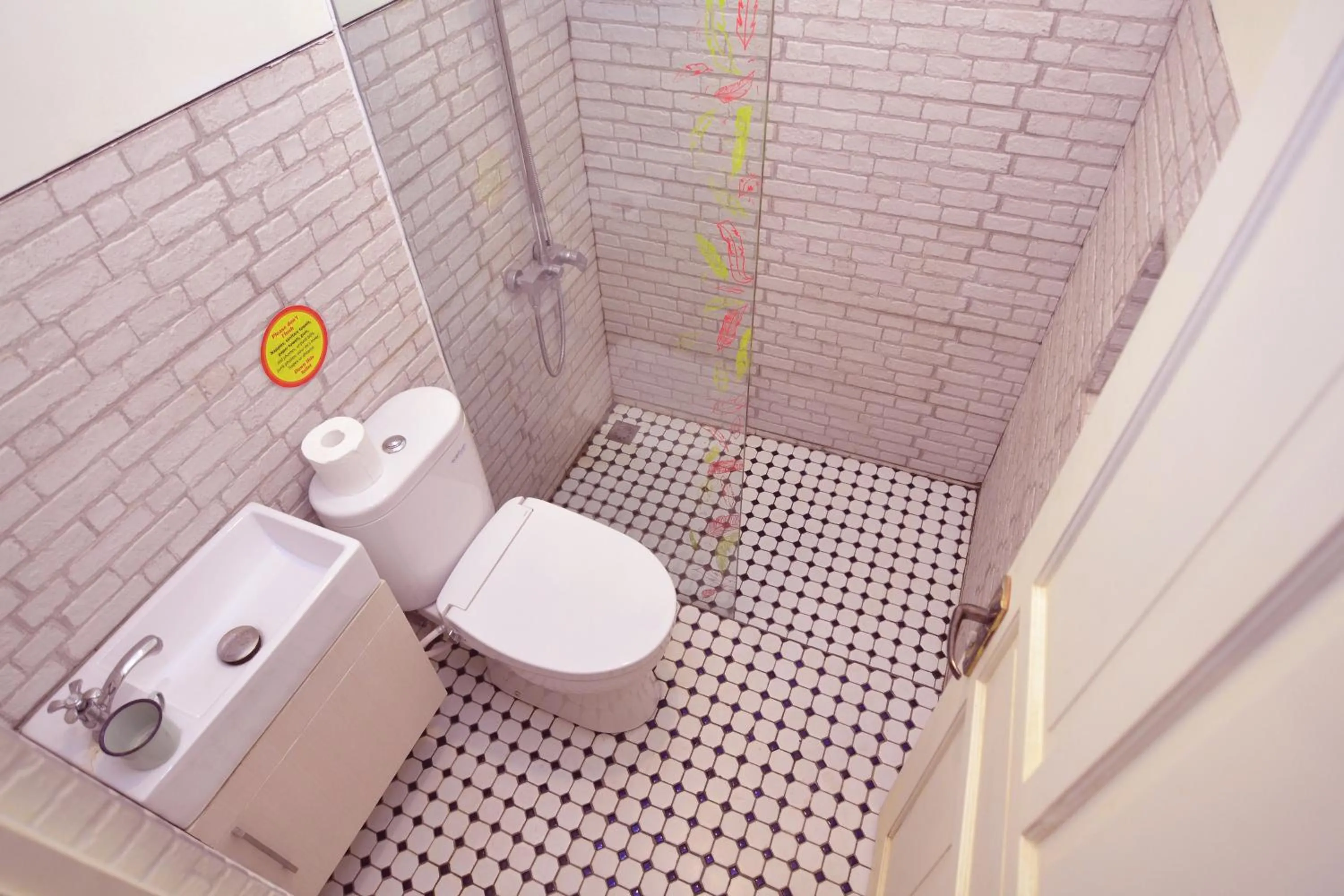 Toilet in Happy Buddha Yogyakarta