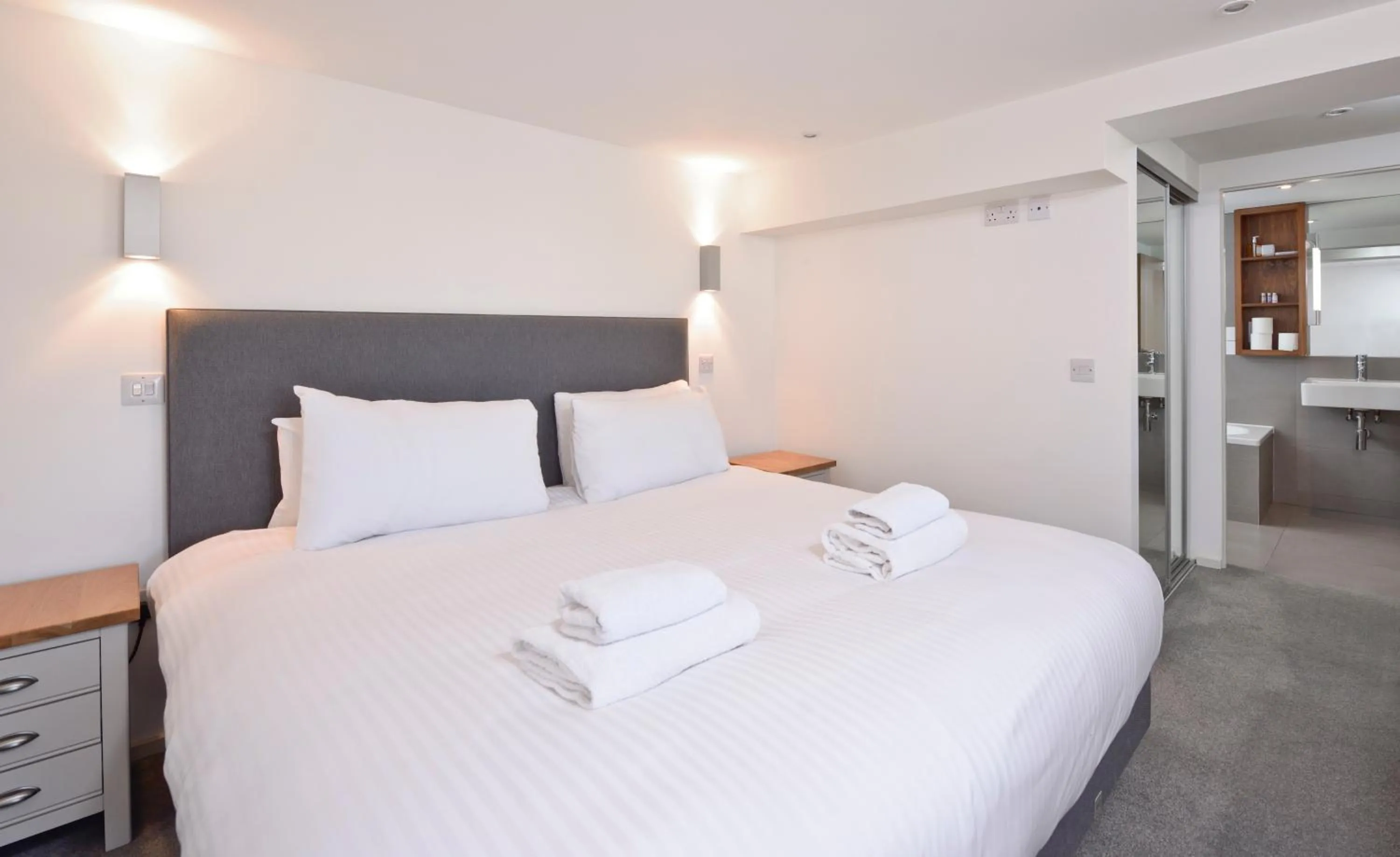 Bedroom, Bed in Destiny Scotland - Broughton St Lofts