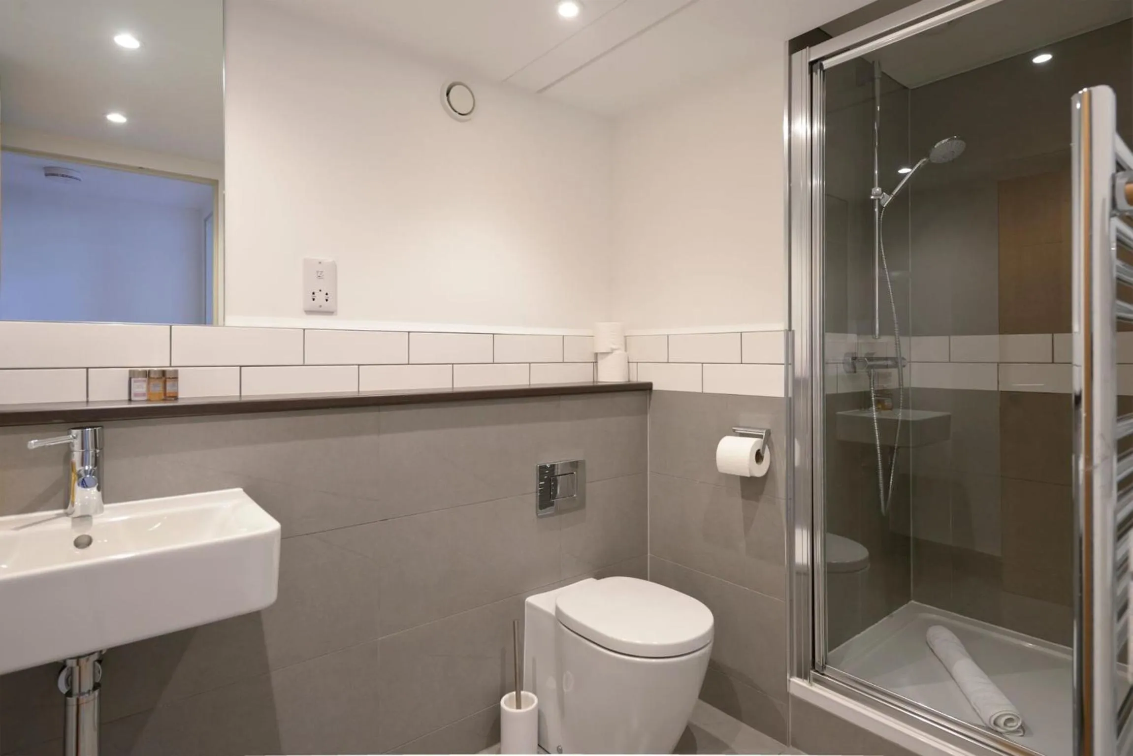 Bathroom in Destiny Scotland - Broughton St Lofts