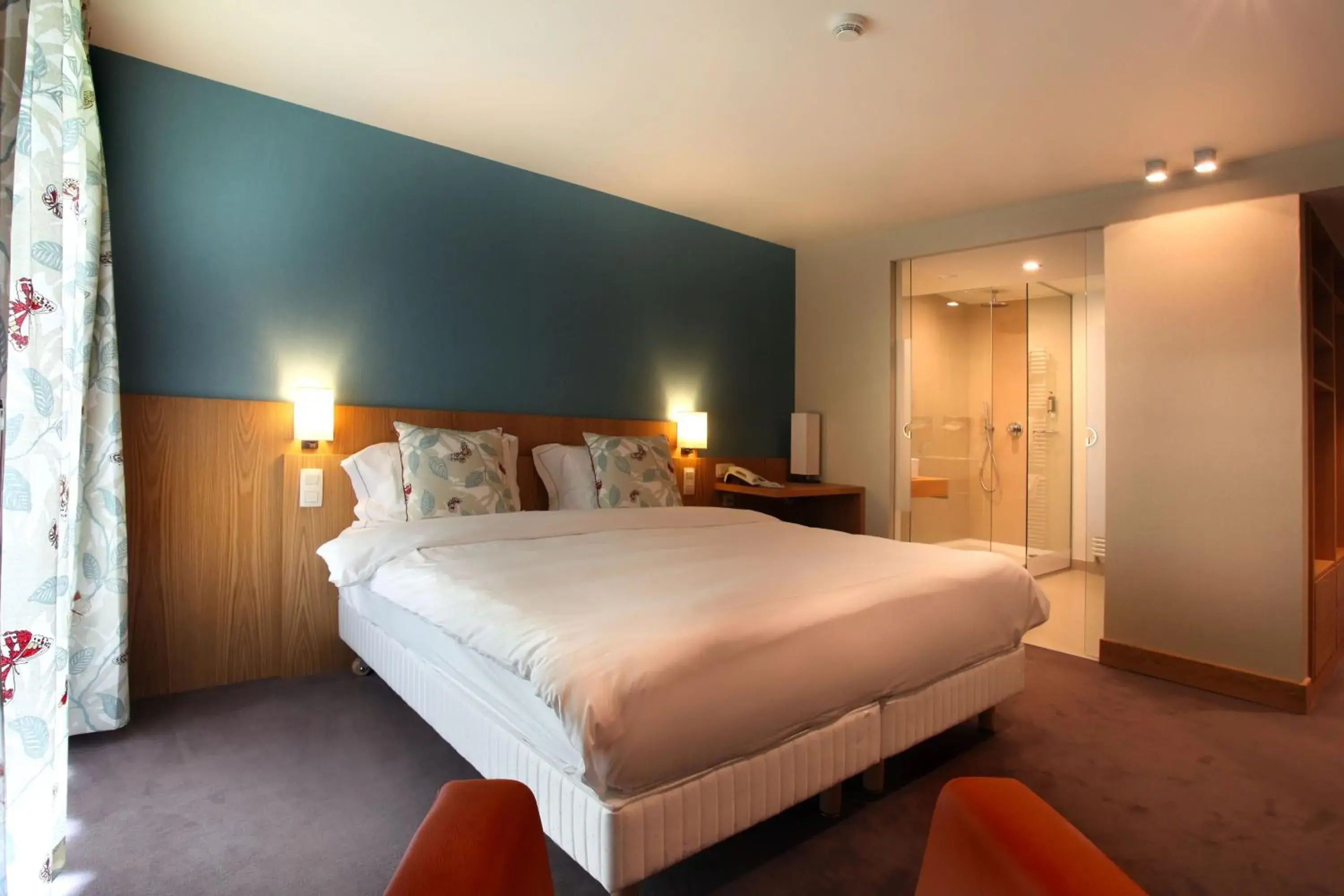 Double or Twin Room with Lake View in Hotel des Bains & Wellness Double or Twin Room with Lake View in Hotel des Bains & Wellness