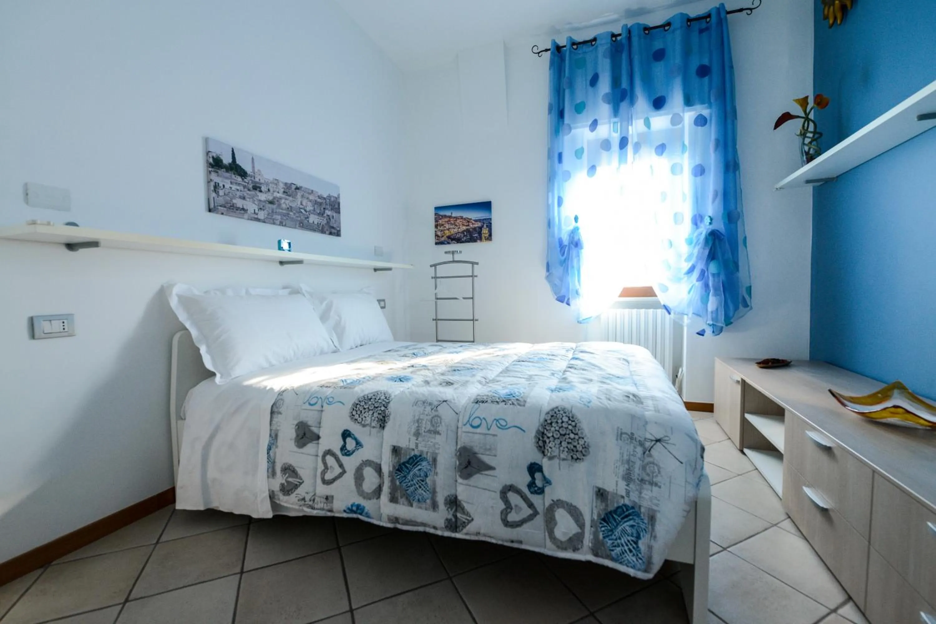 Bed in Uno Sguardo Sui Sassi