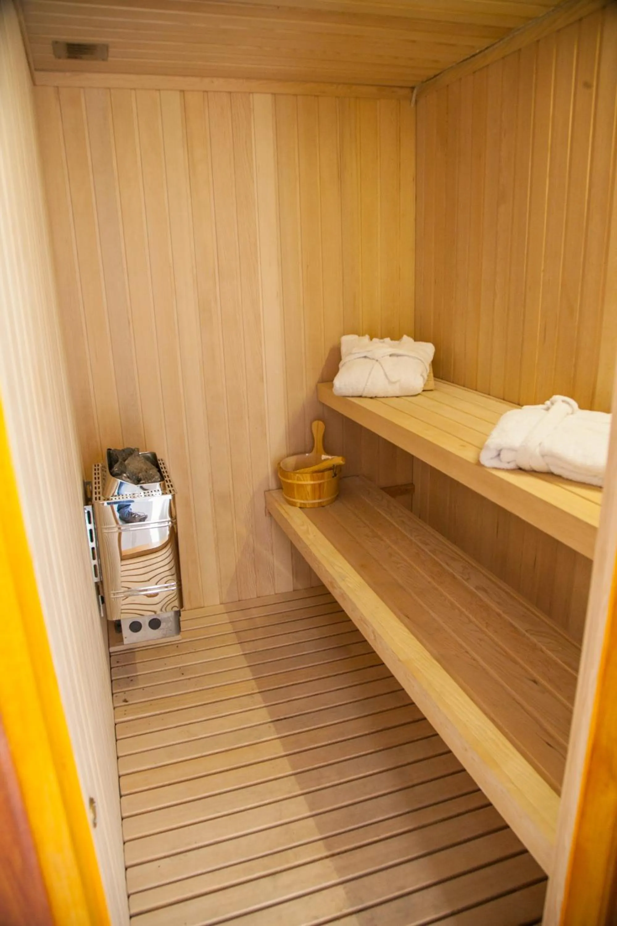 Sauna, Bed in Monte Claro