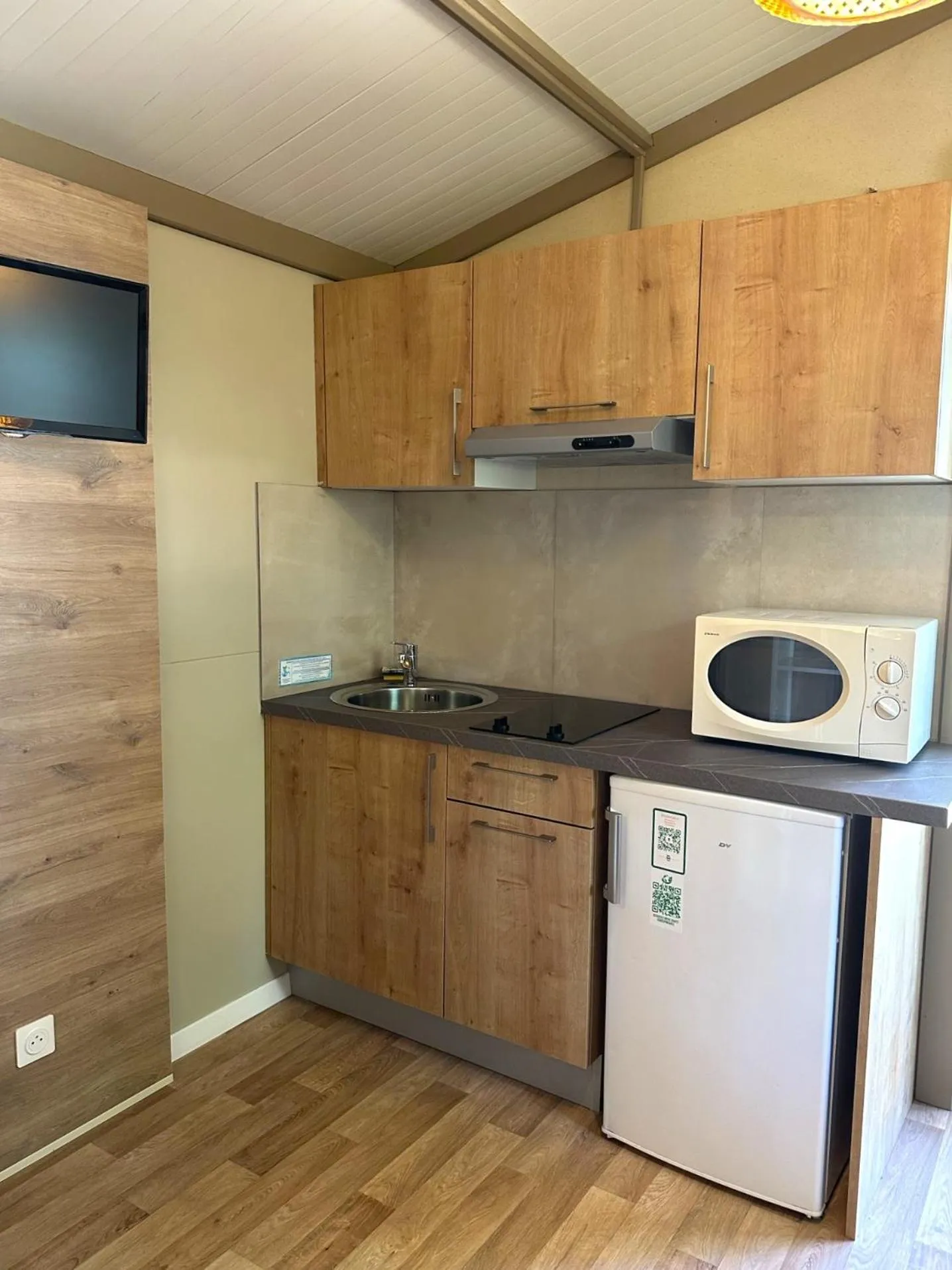 Kitchen or kitchenette in Camping Dolce Vita