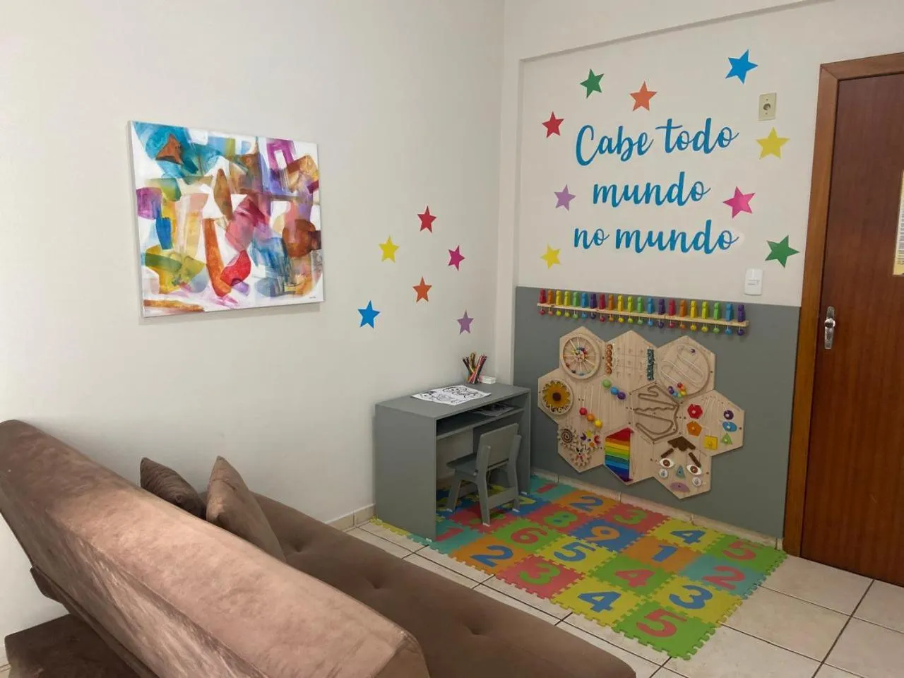 Game Room in Apart Victoria