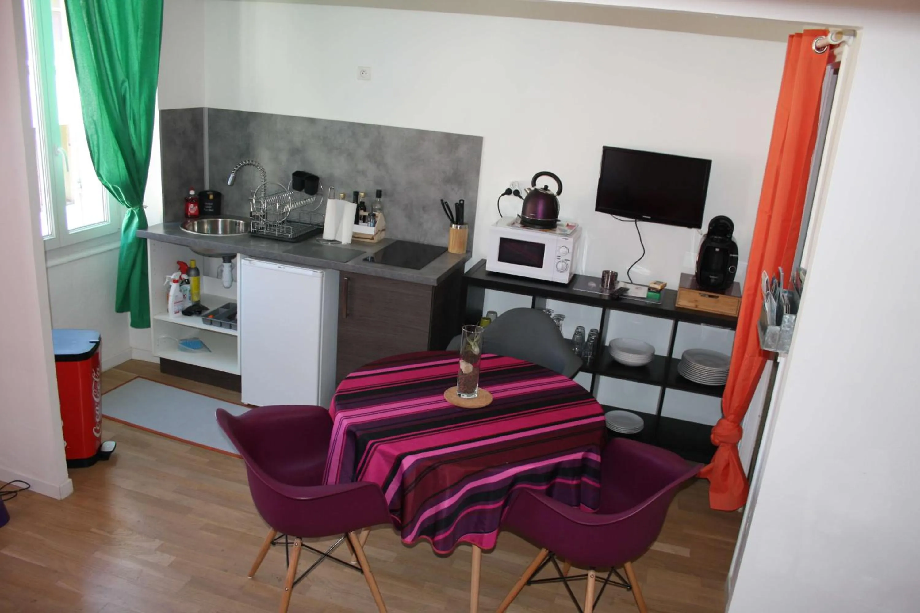 Kitchen or kitchenette in Casa Ammirati Marseille