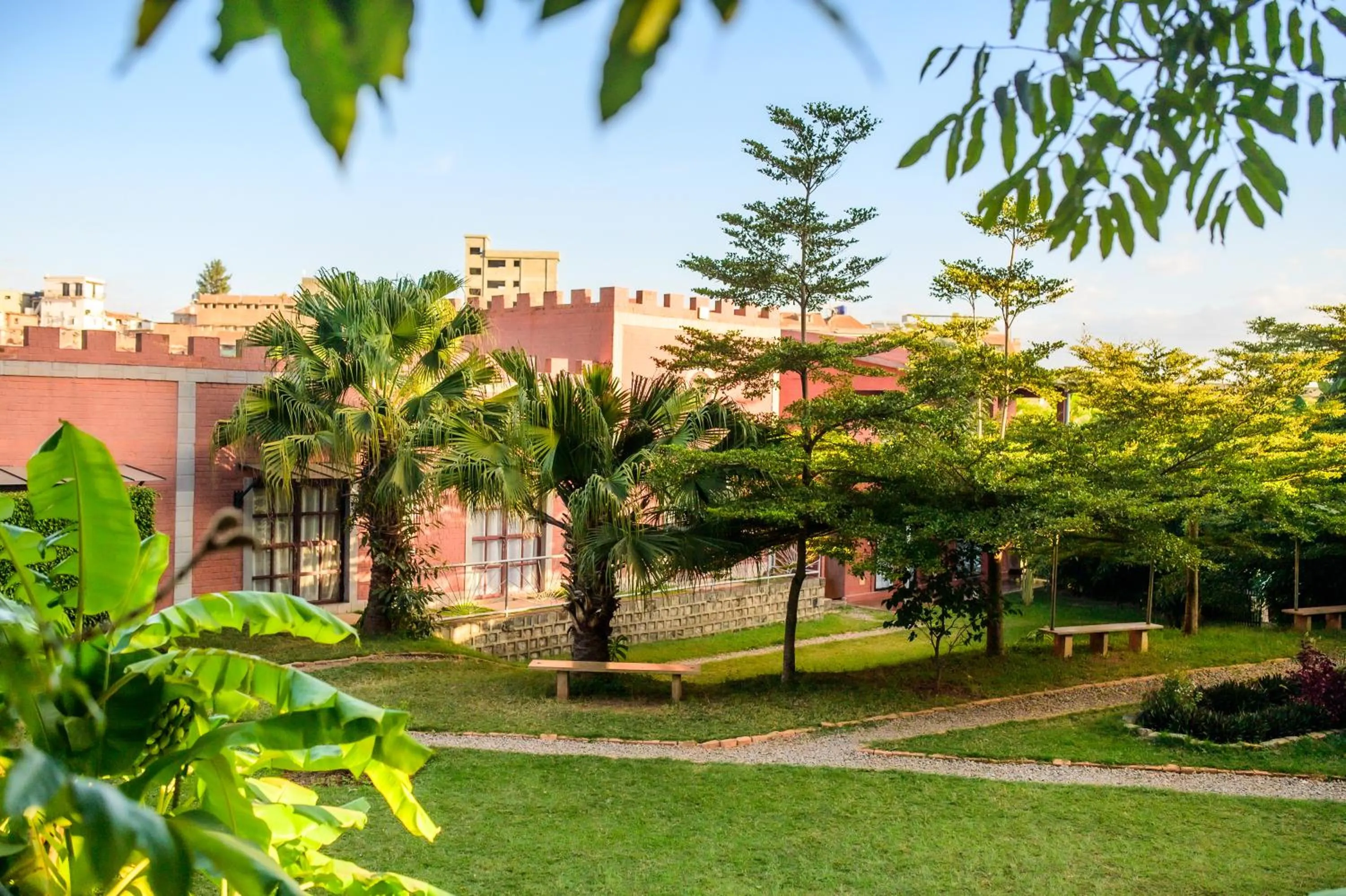 Le Chat'o Park Hotel Ivato Airport NAVETTE GRATUITE H24