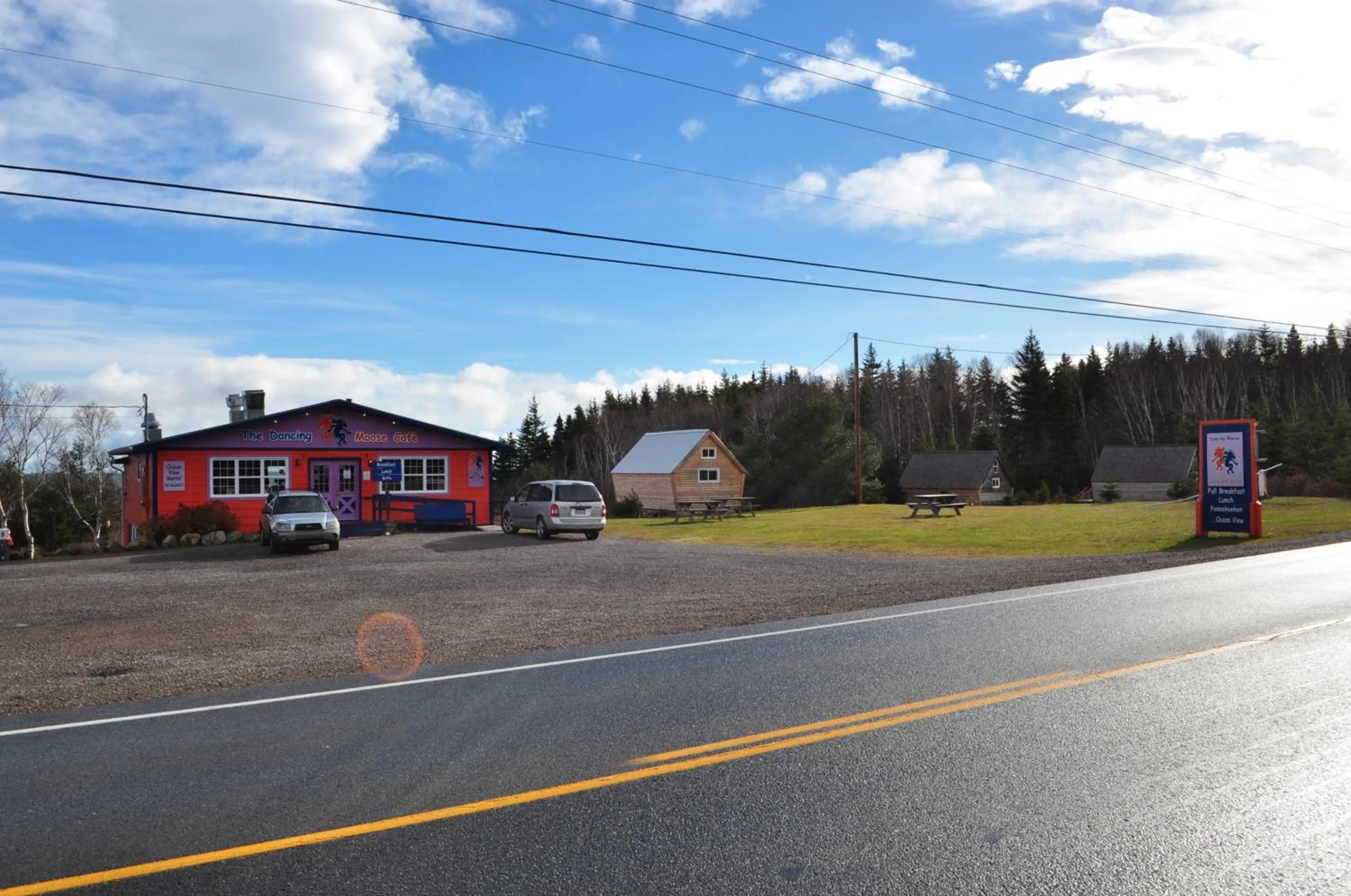 Restaurant/places to eat in The ZzzzMoose 2 0 Camping Cabin