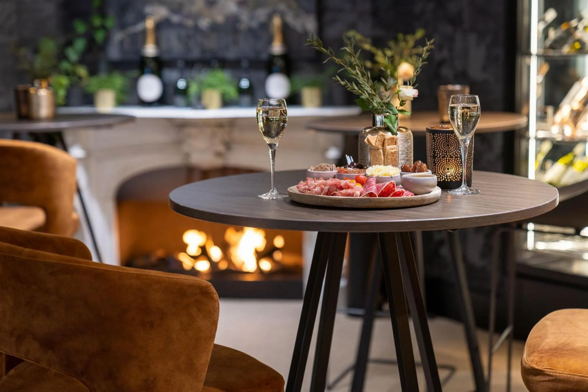 Restaurant/places to eat in Hotel Lugano