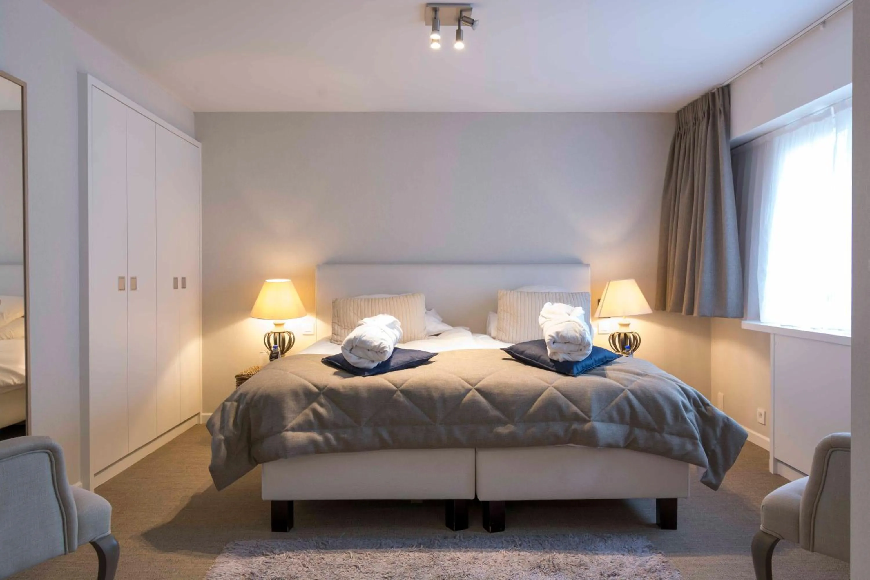 Bedroom, Bed in Hotel Lugano