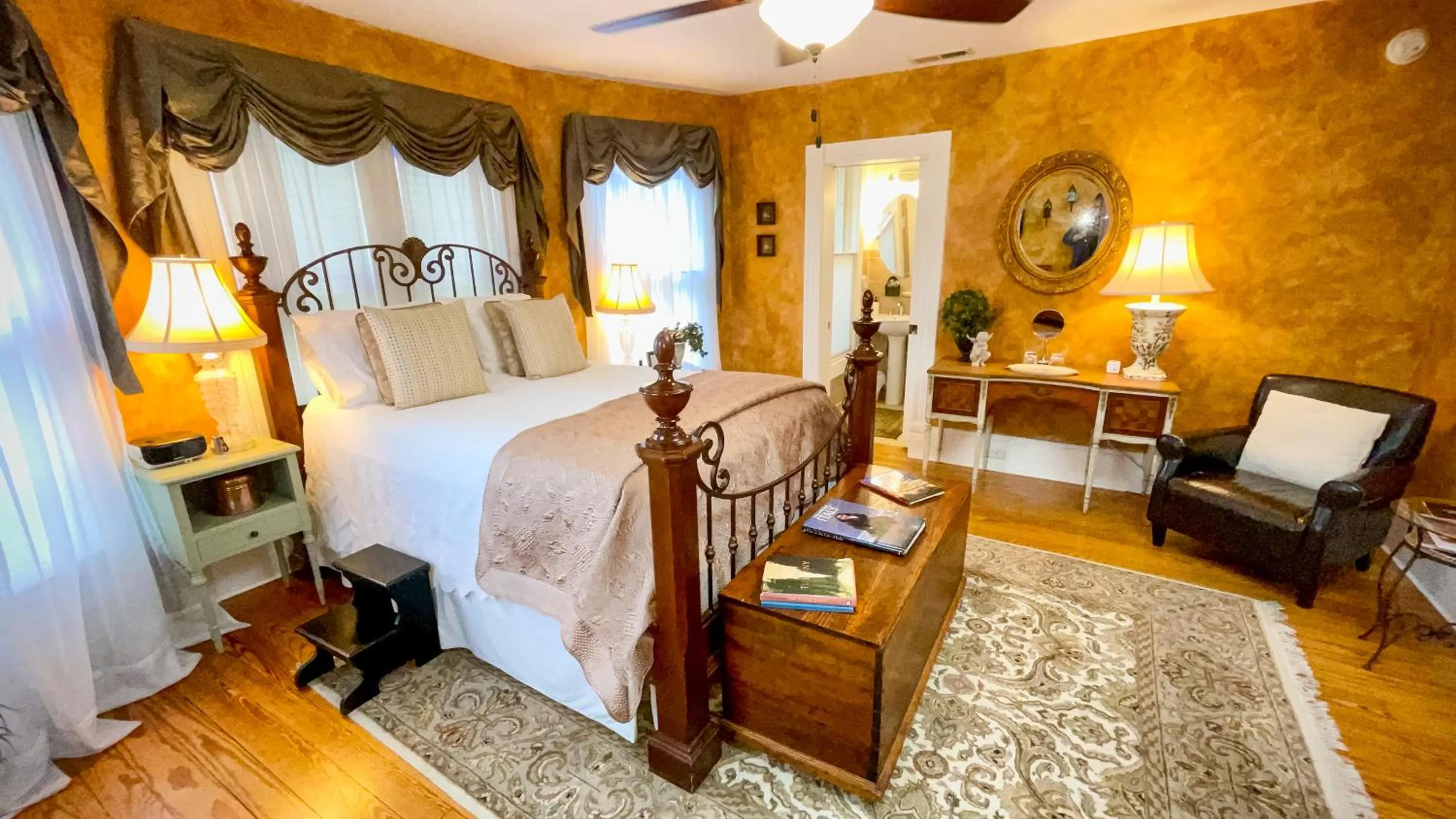 Bedroom, Bed in The Inn at Onancock