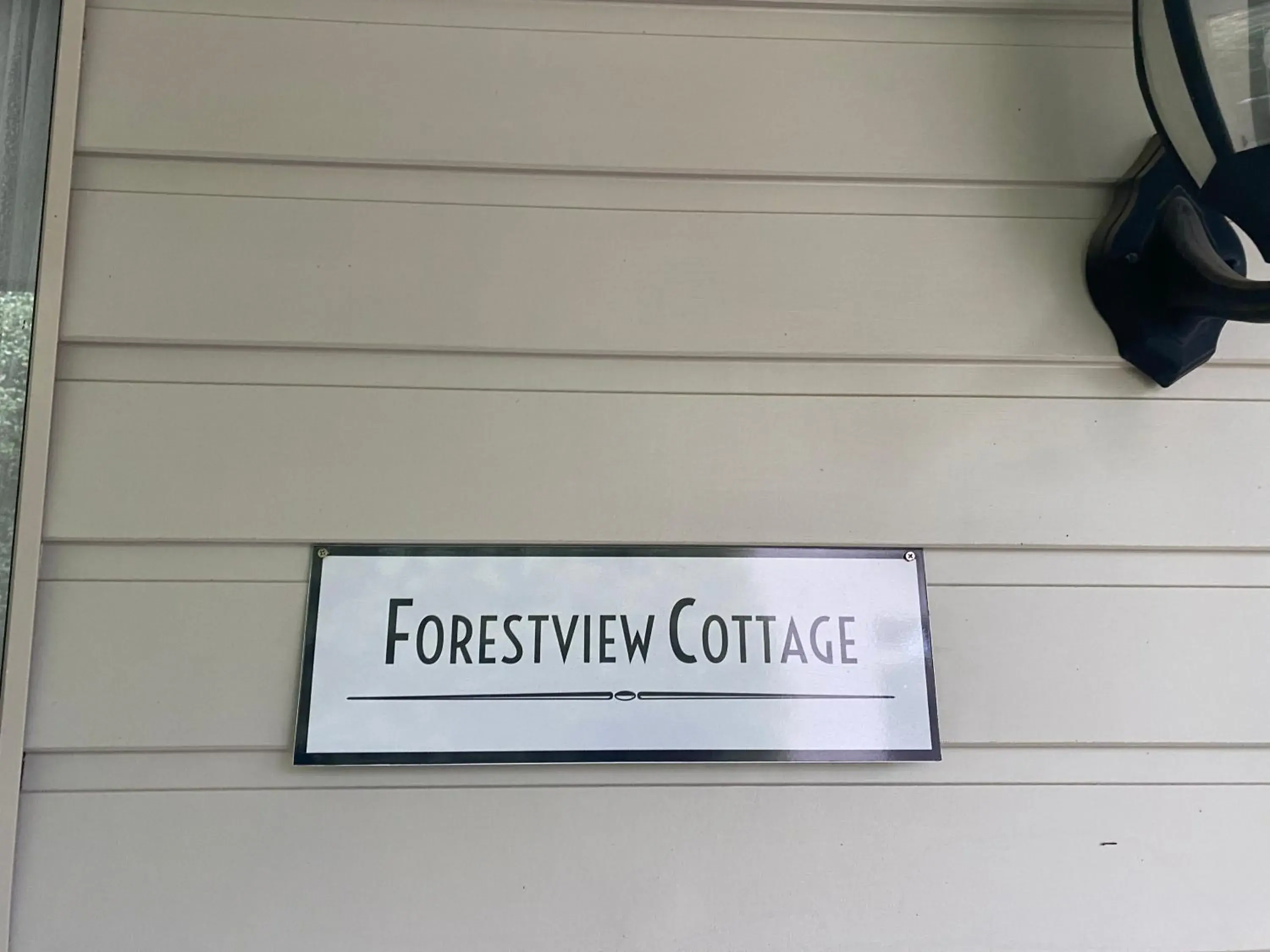 Self-Contained Cottage with Spa Bath - Forestview Cottage in Emerald Creek Cottages Self-Contained Cottage with Spa Bath - Forestview Cottage in Emerald Creek Cottages