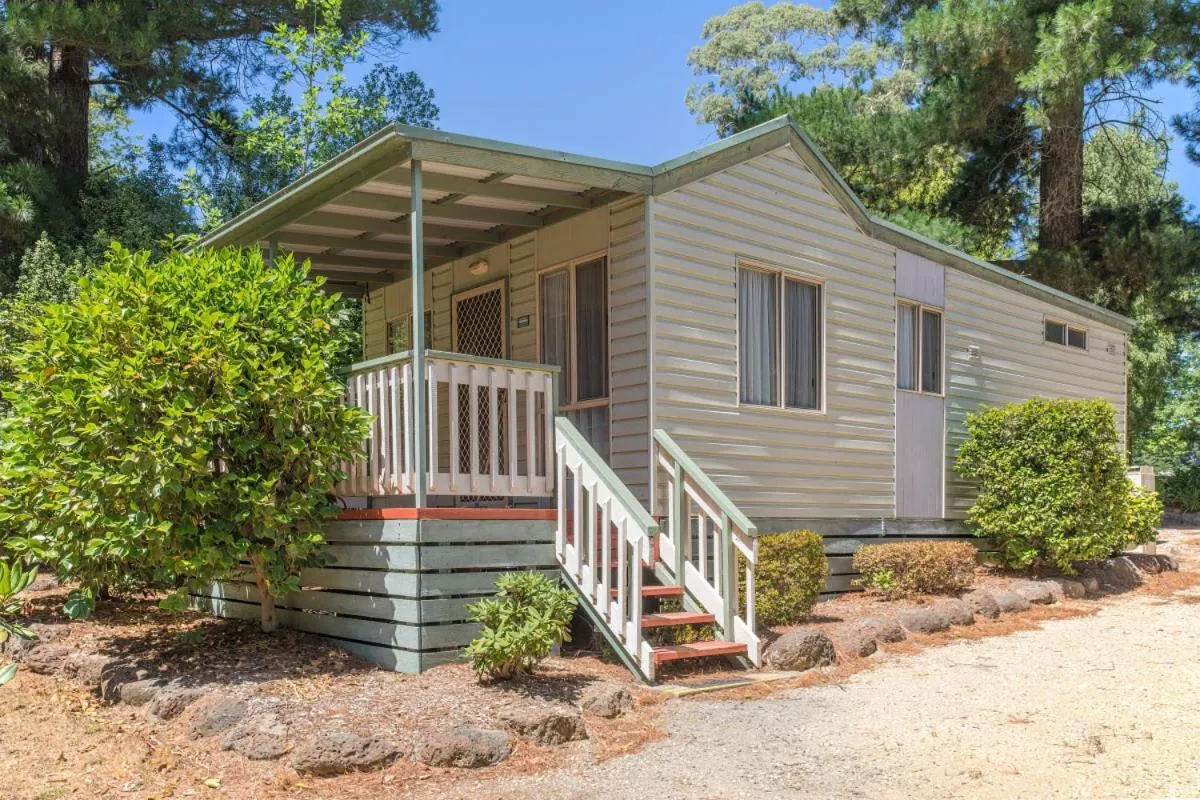 Property building in Daylesford Holiday Park