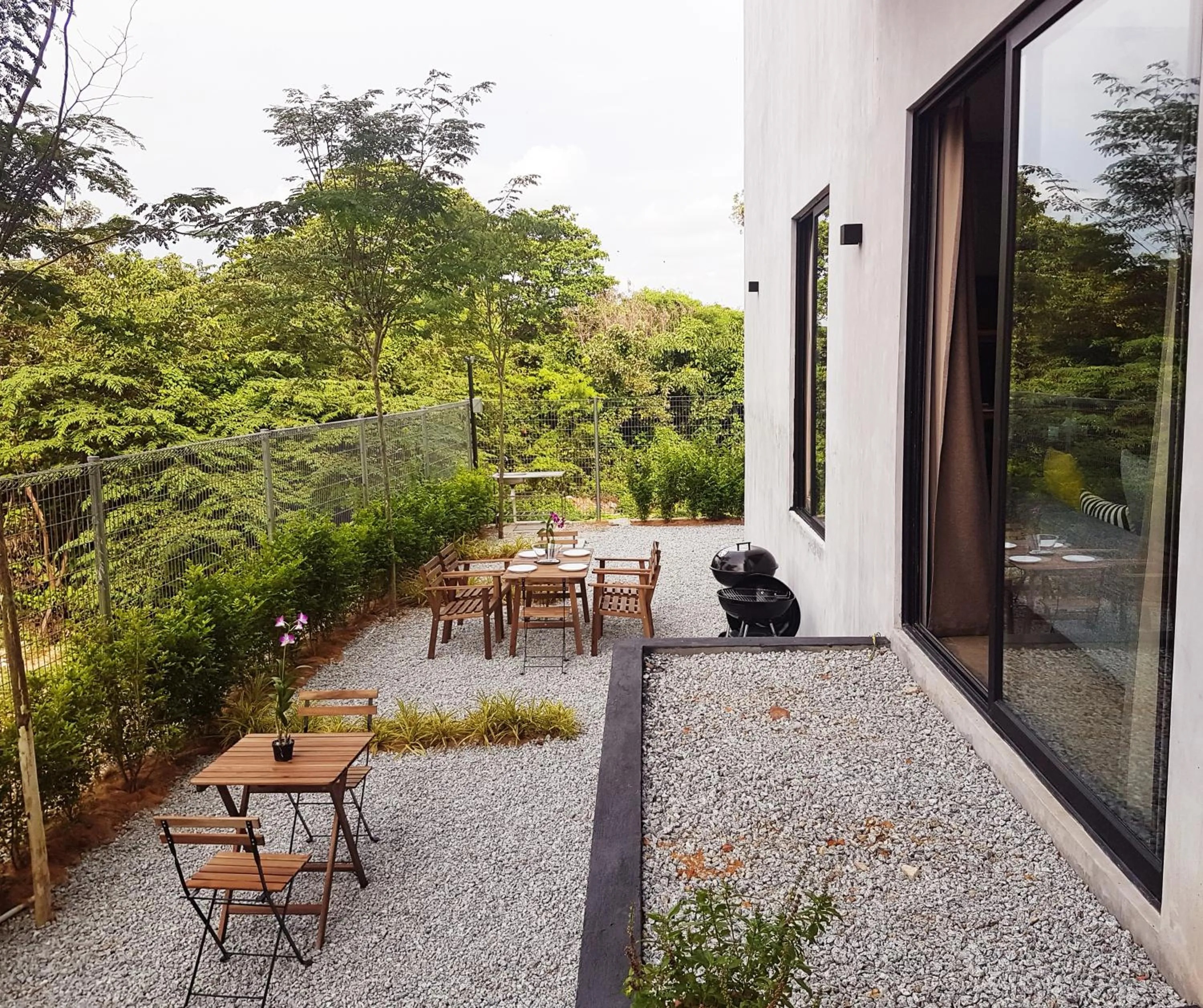 BBQ facilities in Villa Lot 1638