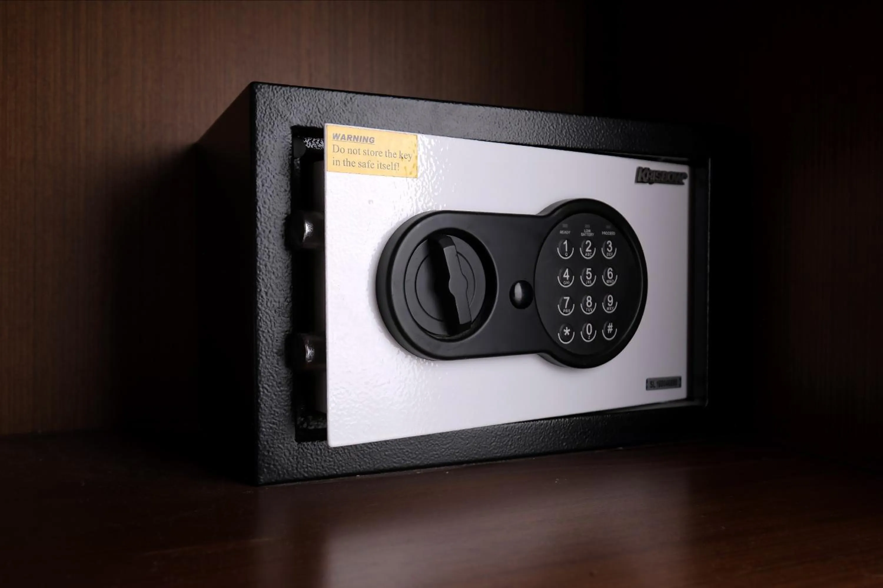 safe in Gets Premiere Semarang