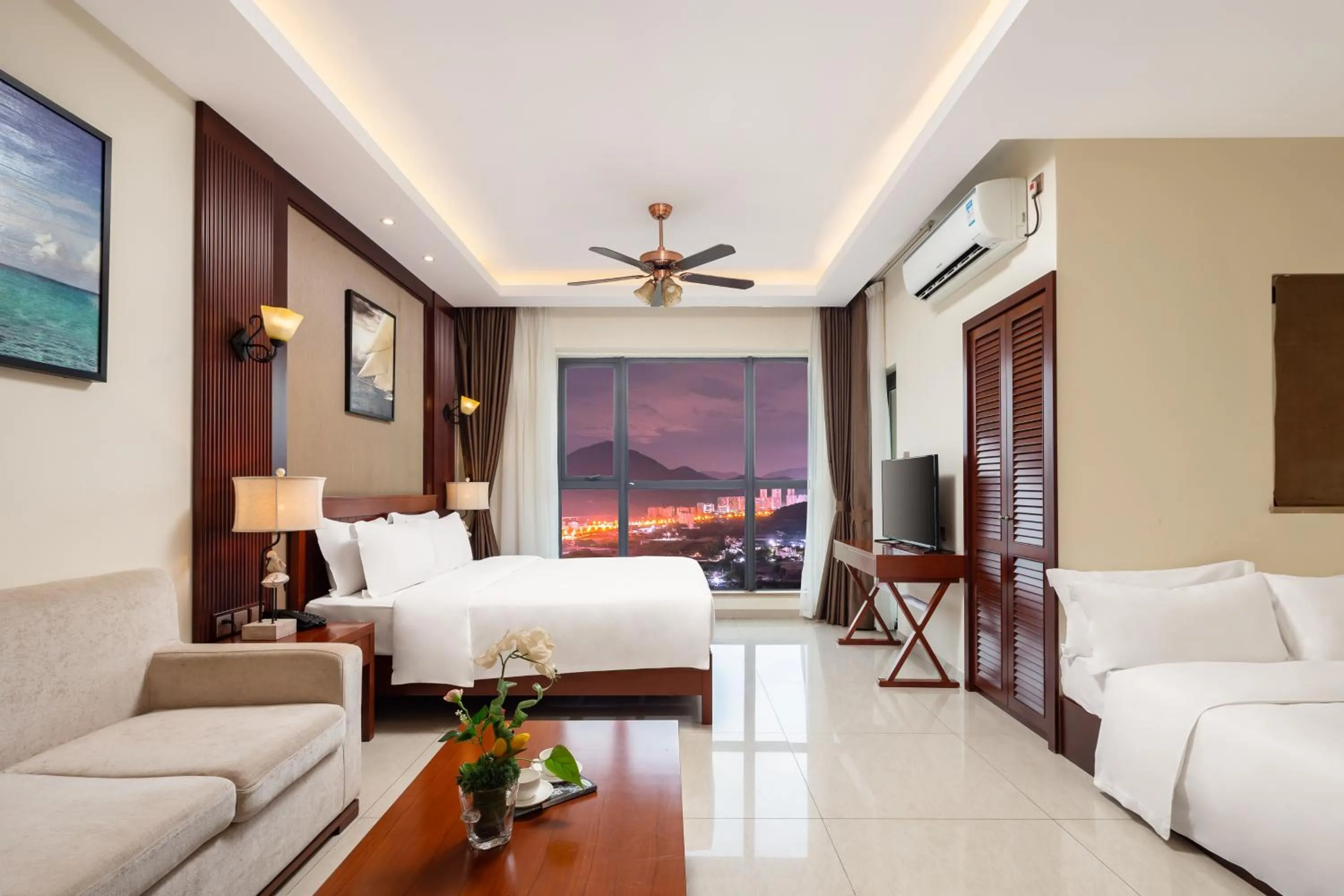 Photo of the whole room in Paxton Vacances Hotel & Suite Sanya