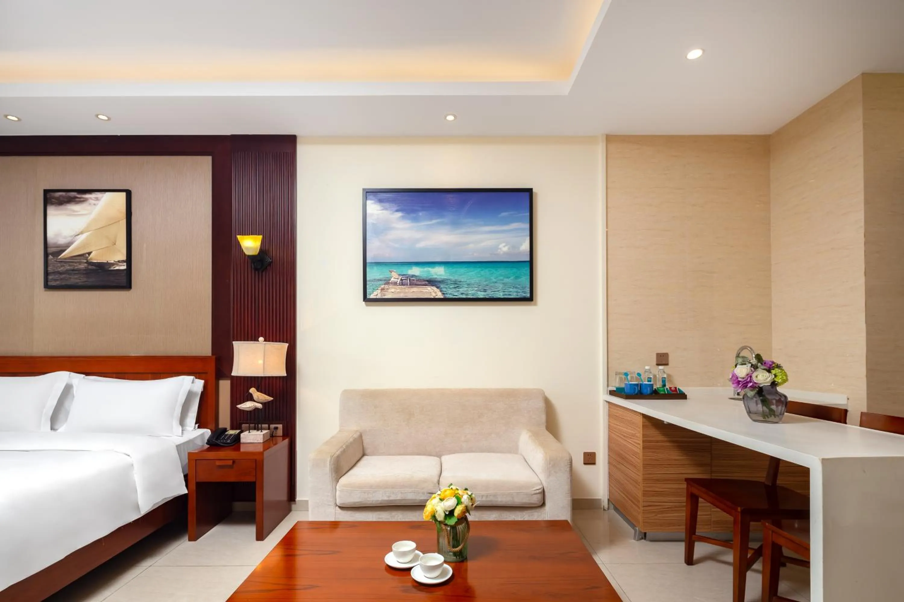 Seating Area in Paxton Vacances Hotel & Suite Sanya