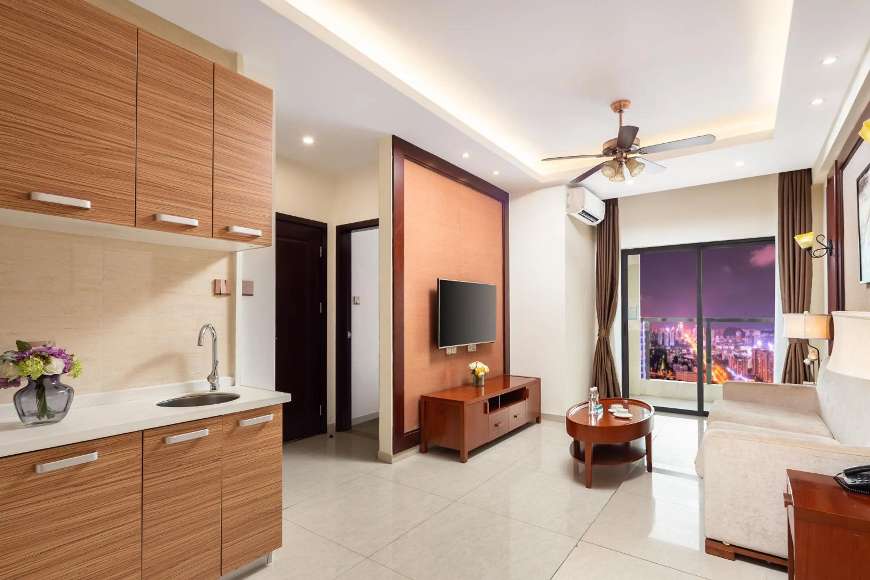 Living room, Bathroom in Paxton Vacances Hotel & Suite Sanya