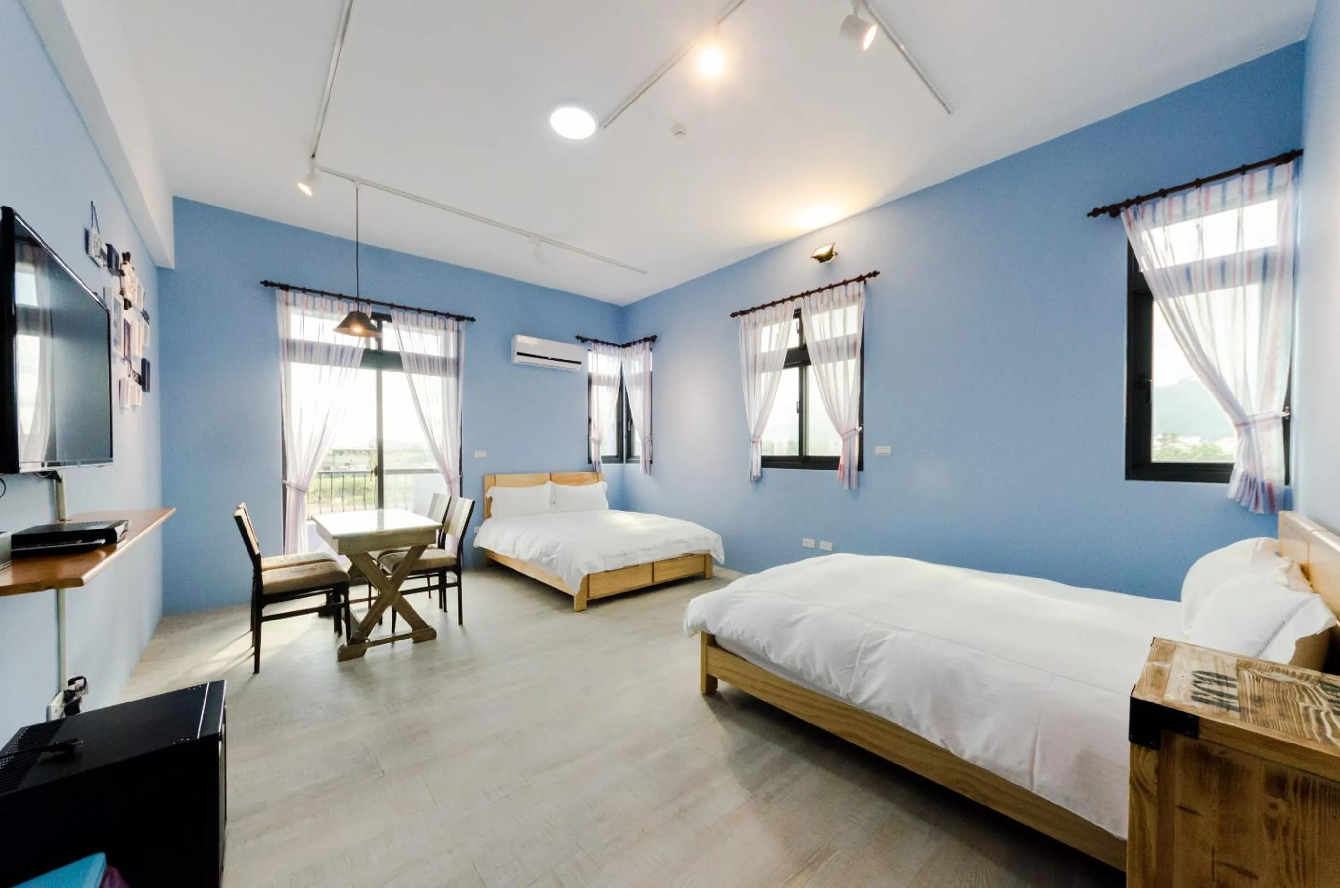 Bed in Sea breeze Inn