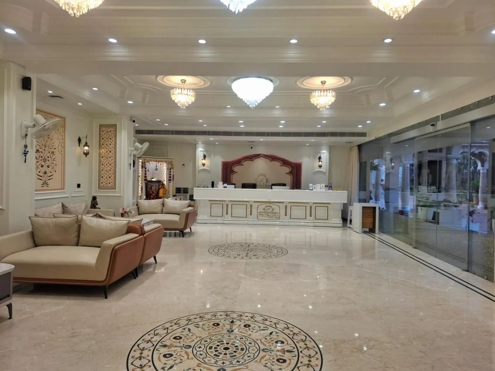 Lobby or reception in Hotel Royal Palace