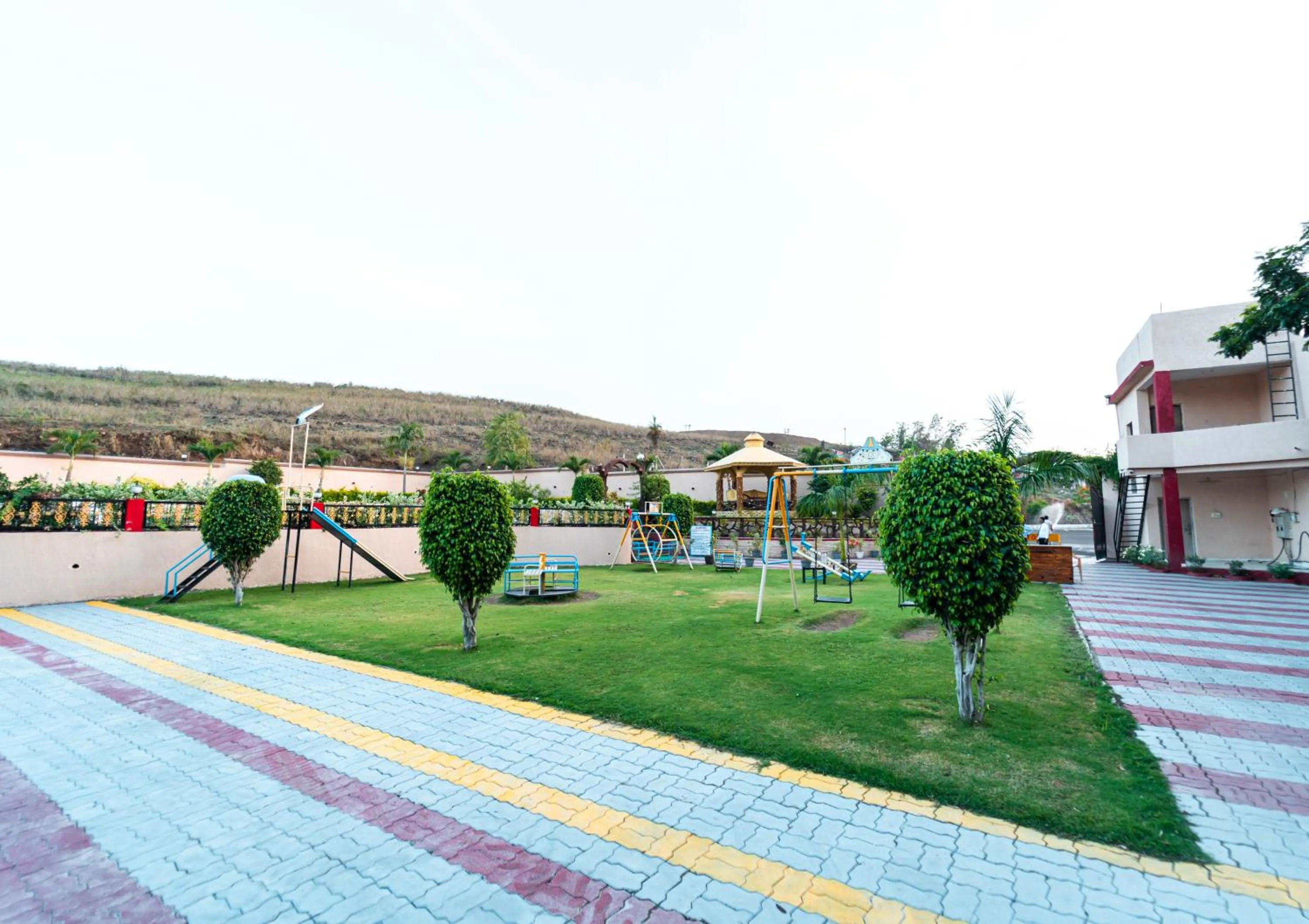 Garden view in Hotel Royal Palace