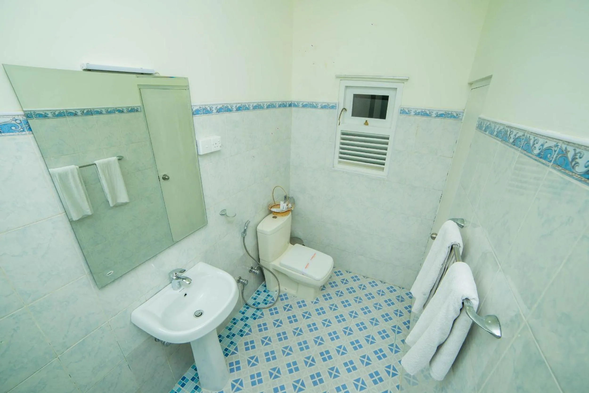 Shower in Range Kandy