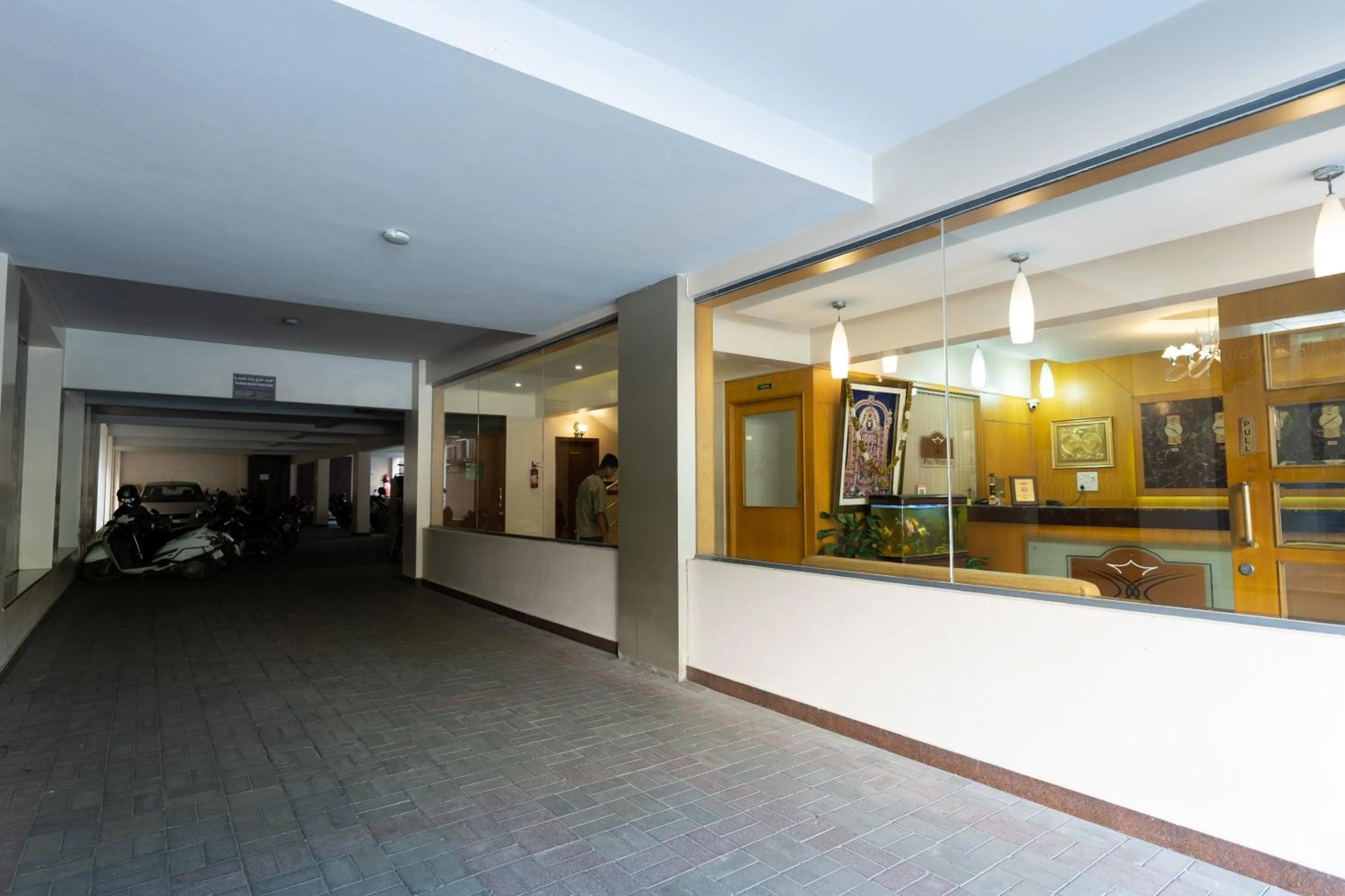 Parking in Pai Vista, KR Road